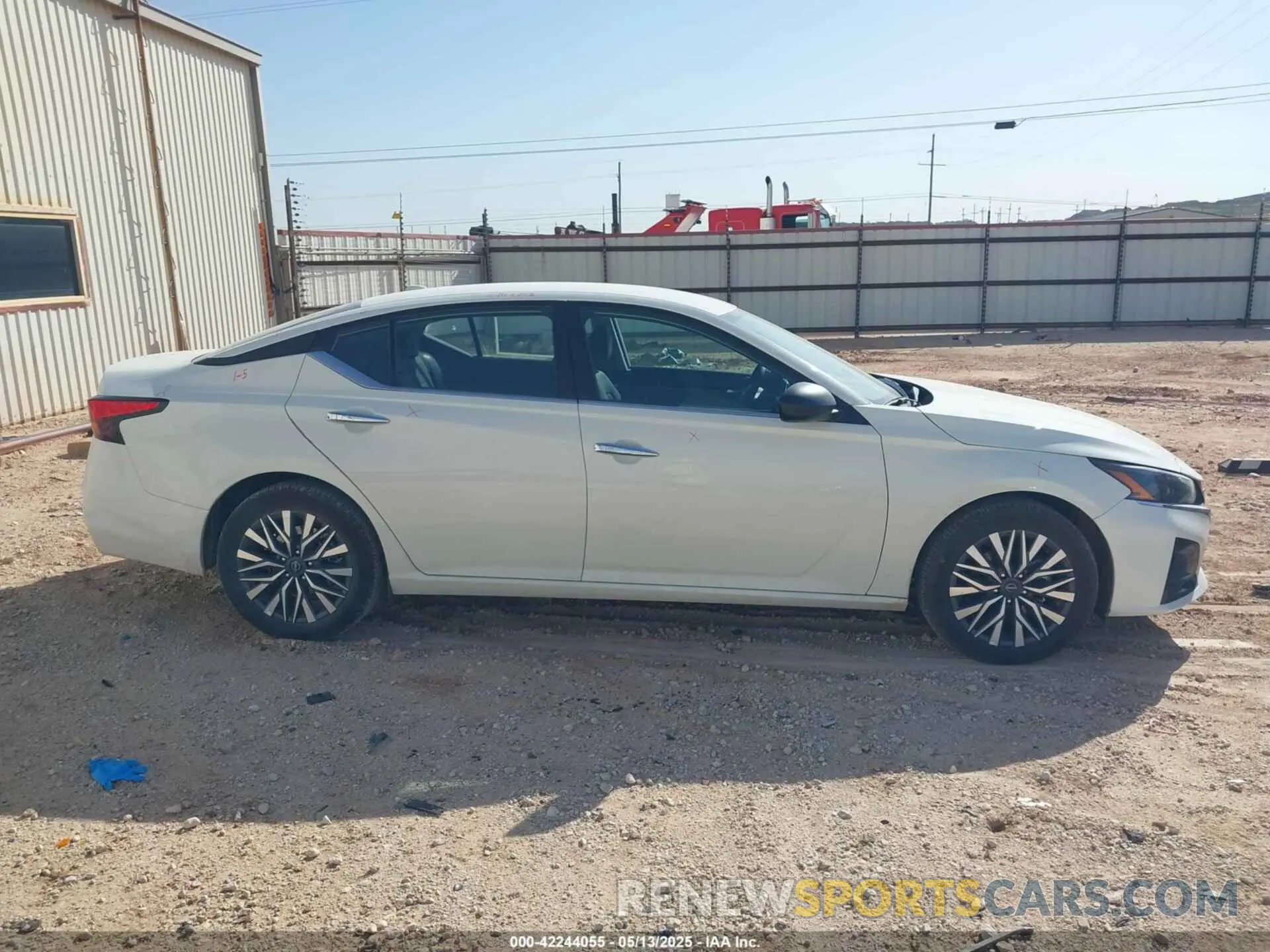 13 Photograph of a damaged car 1N4BL4DVXSN372941 NISSAN ALTIMA 2025