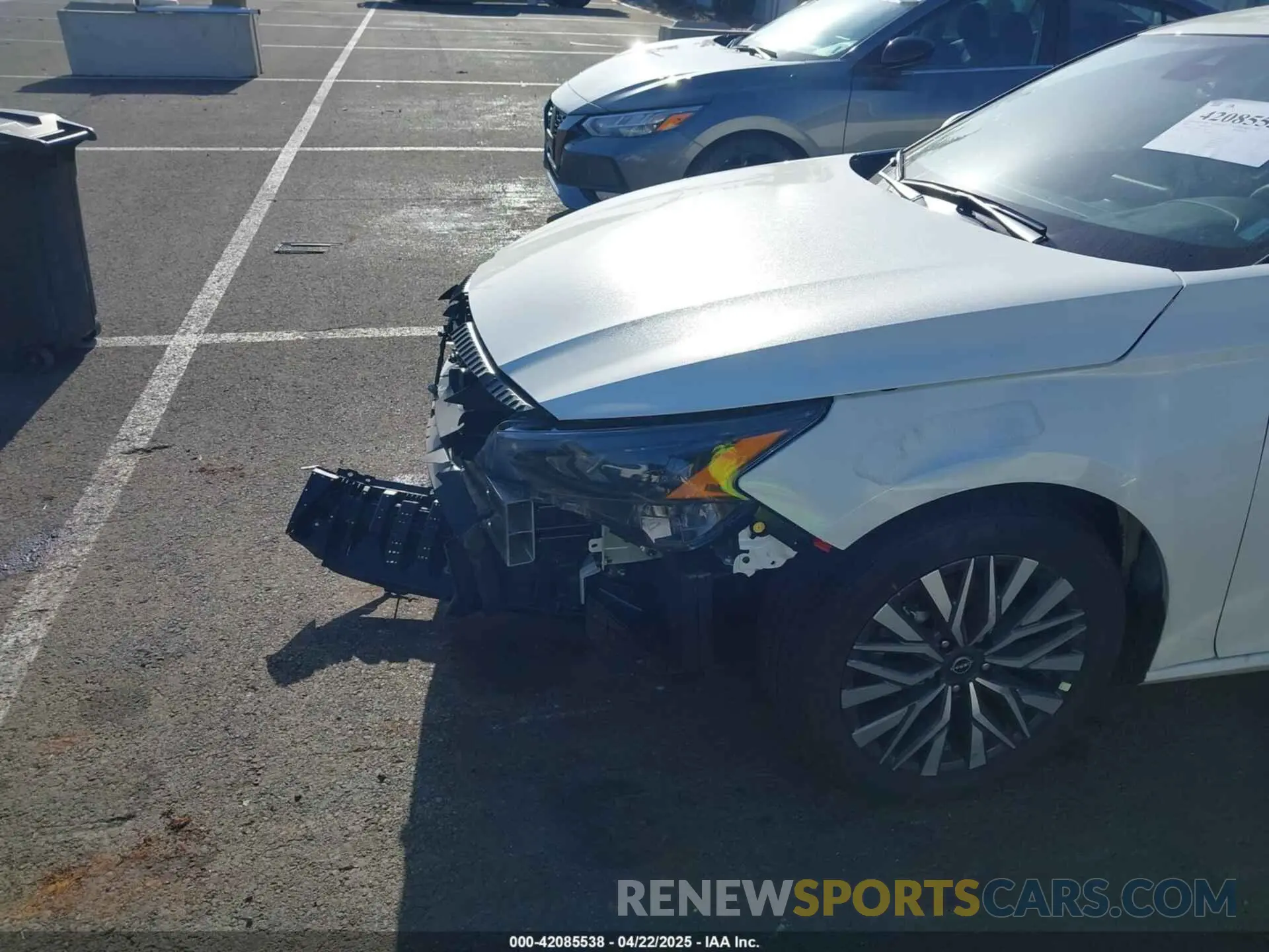 19 Photograph of a damaged car 1N4BL4DVXSN375063 NISSAN ALTIMA 2025