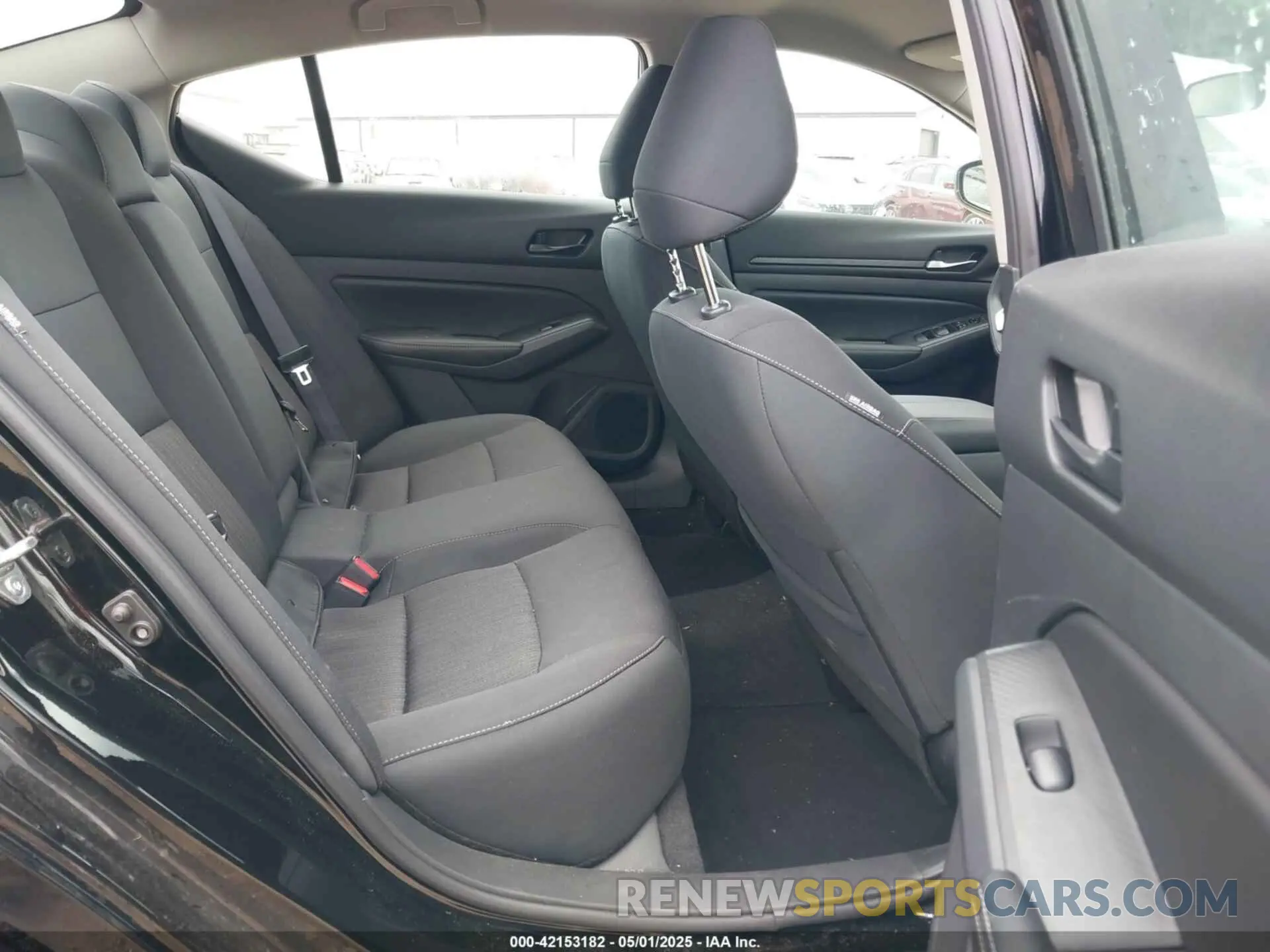 8 Фотография поврежденного автомобиля 1N4BL4DW1SN348584 NISSAN ALTIMA 2025