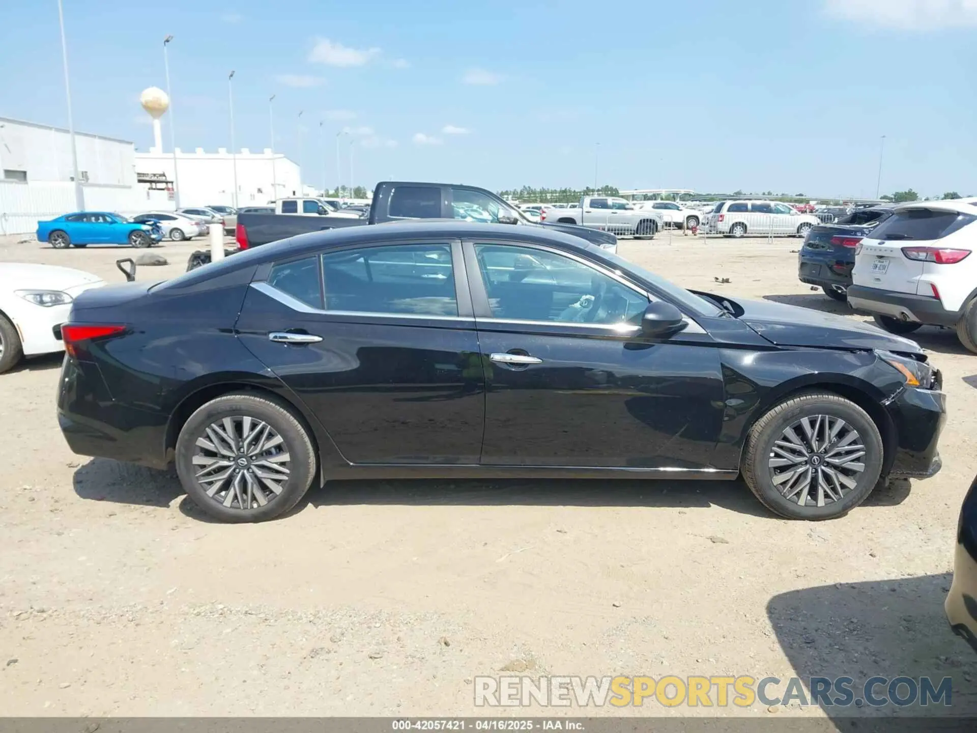 13 Photograph of a damaged car 1N4BL4DW6SN328685 NISSAN ALTIMA 2025