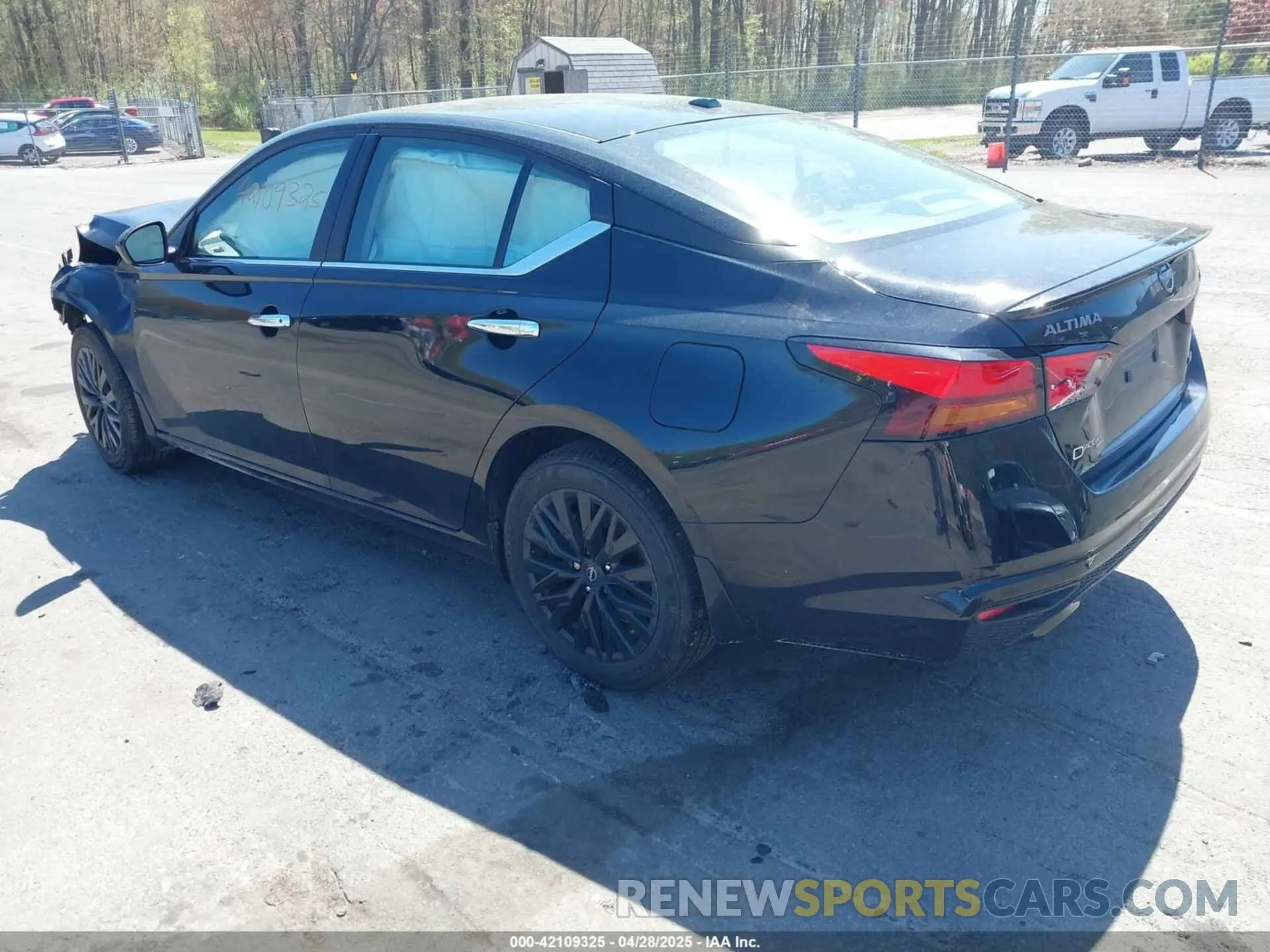 3 Photograph of a damaged car 1N4BL4DW7SN307957 NISSAN ALTIMA 2025
