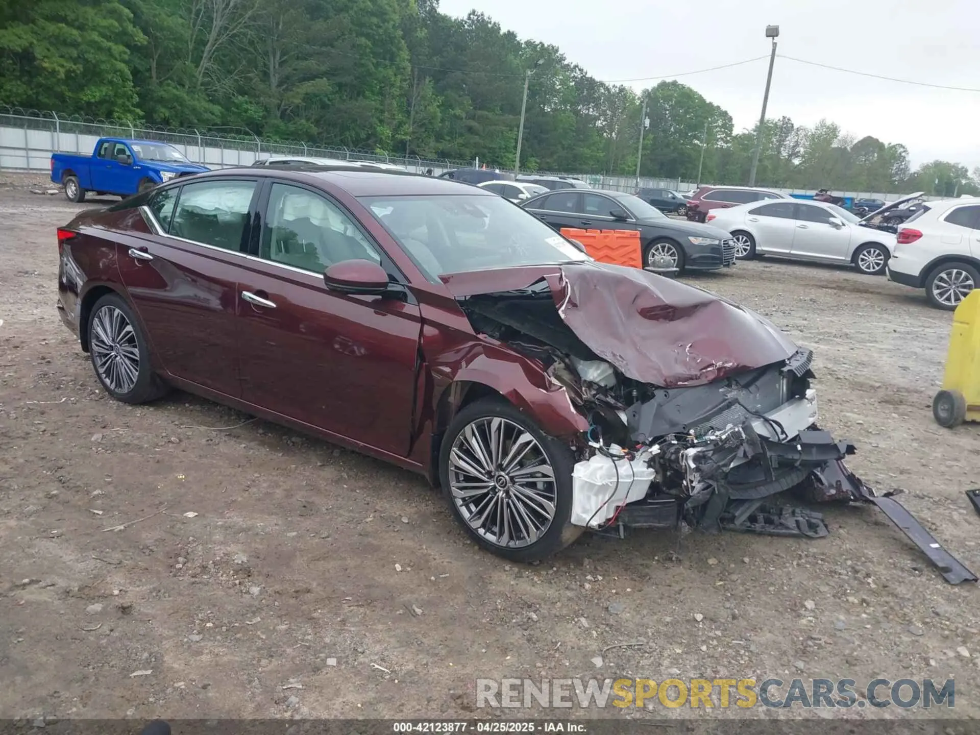 1 Photograph of a damaged car 1N4BL4EV3SN381401 NISSAN ALTIMA 2025