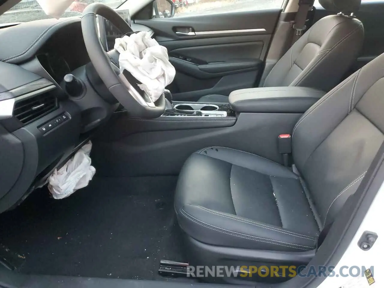 7 Photograph of a damaged car 1N4BL4EW4SN312418 NISSAN ALTIMA 2025