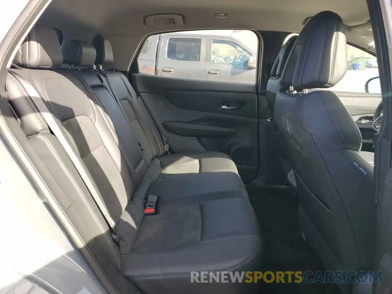 11 Фотография поврежденного автомобиля JN1CF0BB7RM743421 NISSAN ARIYA ENGA 2024