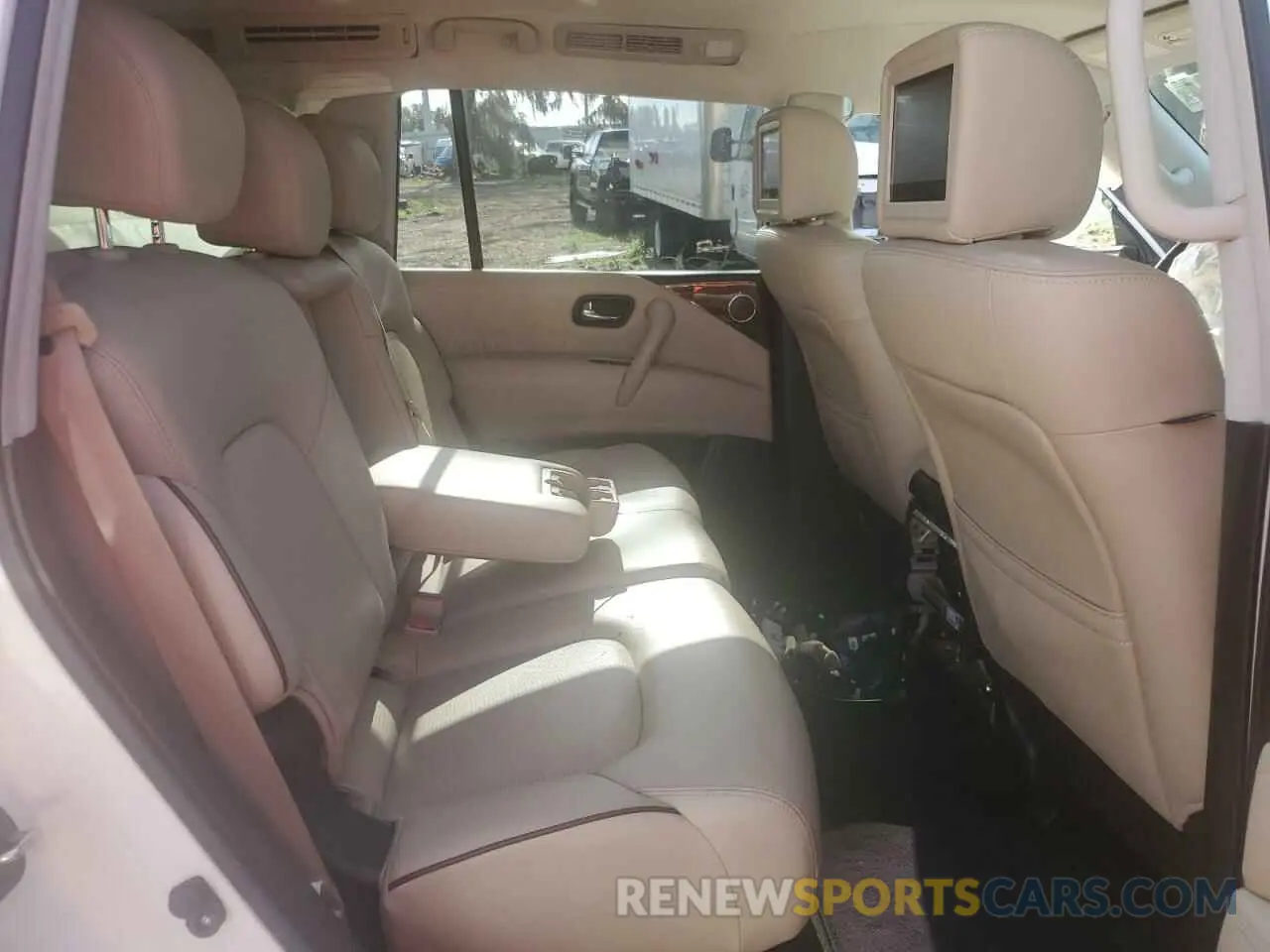11 Photograph of a damaged car JN8AY2ND1K9087124 NISSAN ARMADA 2019
