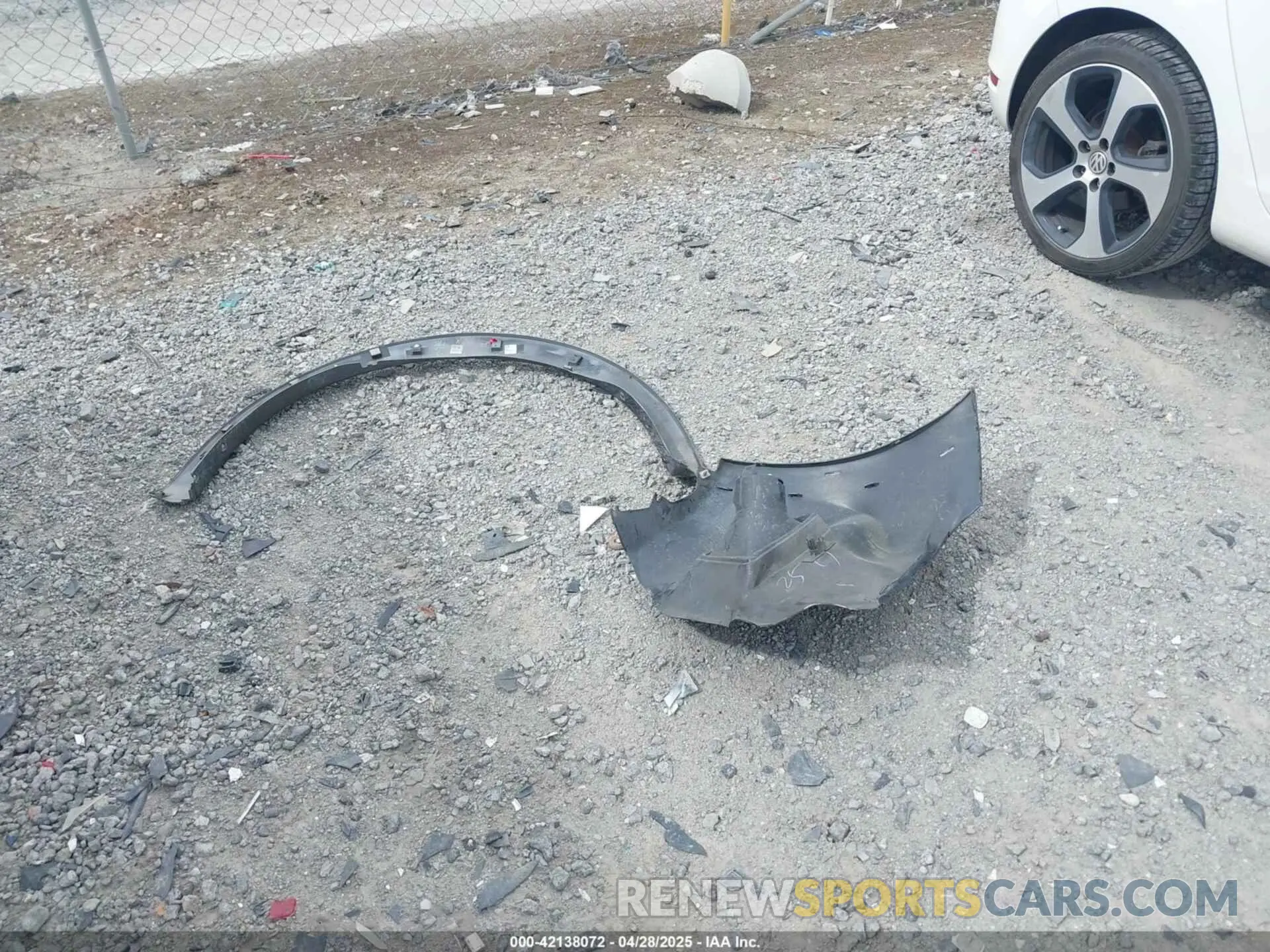 12 Photograph of a damaged car JN8AY2NDXK9090524 NISSAN ARMADA 2019