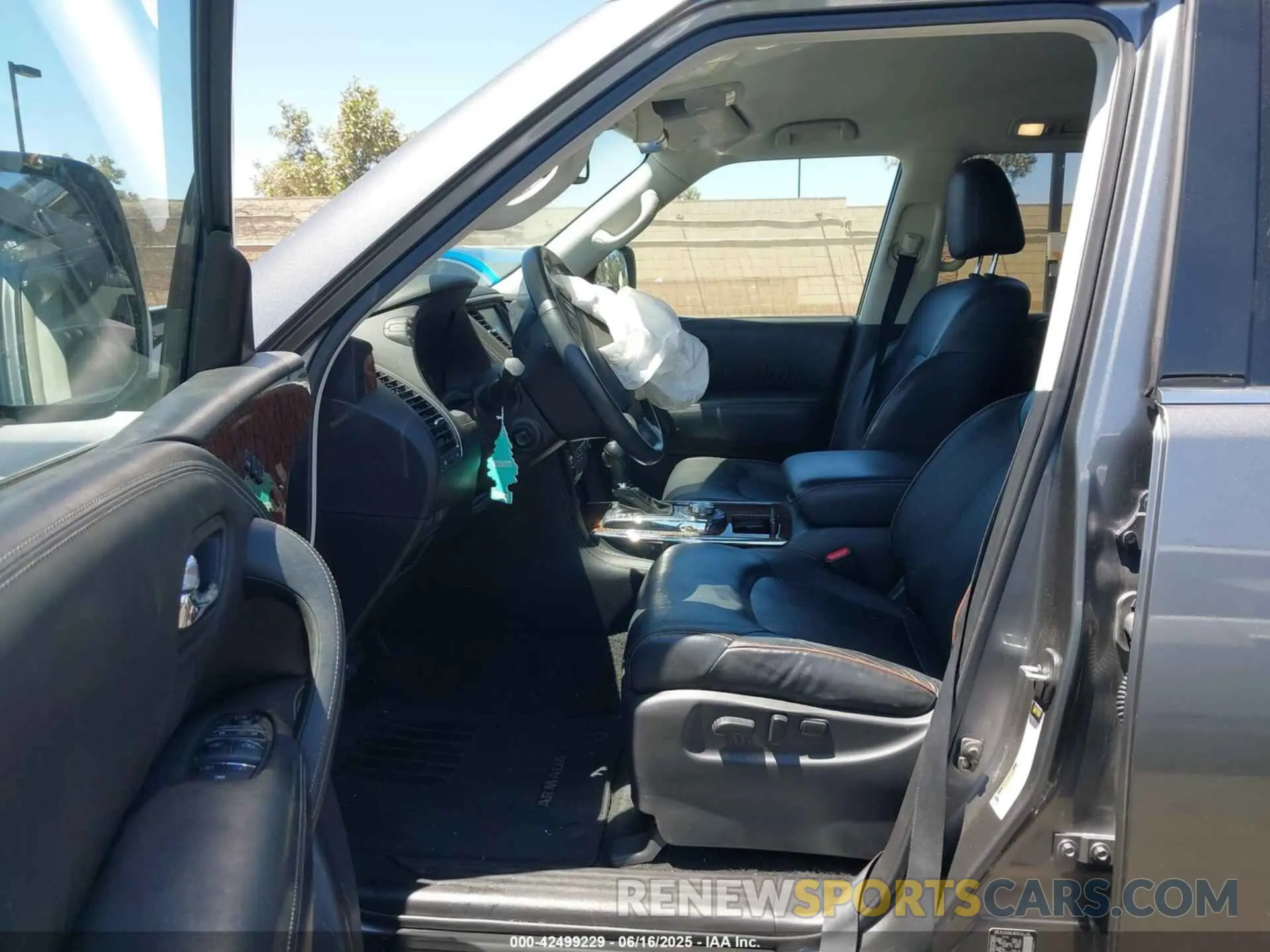 5 Фотография поврежденного автомобиля JN8AY2NC0LX519061 NISSAN ARMADA 2020