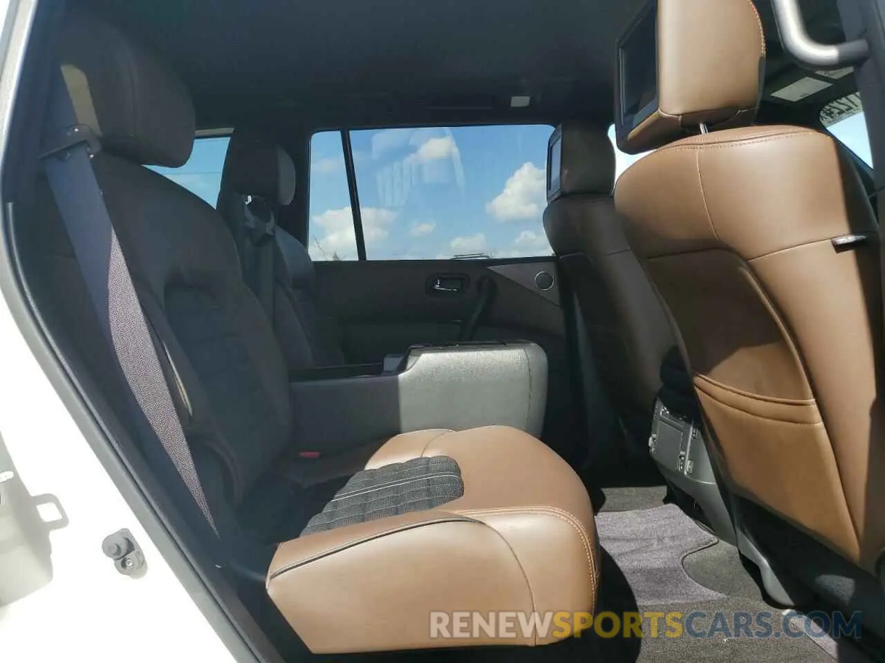 11 Фотография поврежденного автомобиля JN8AY2NF5L9360651 NISSAN ARMADA 2020