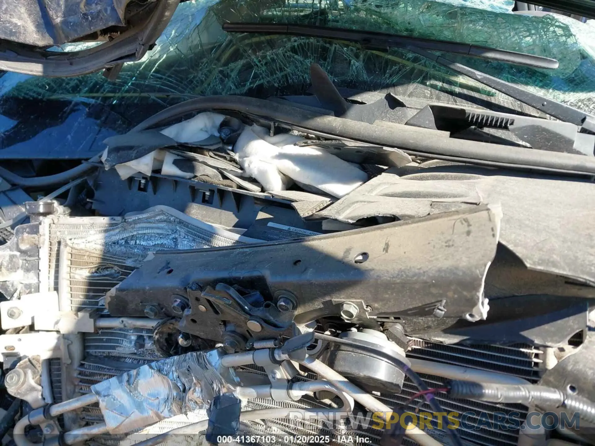 10 Photograph of a damaged car JN8AY2NF7L9360568 NISSAN ARMADA 2020