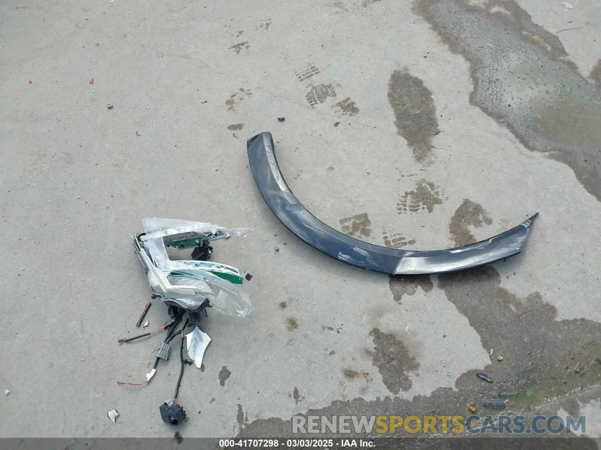 12 Photograph of a damaged car JN8AY2NF9L9360524 NISSAN ARMADA 2020