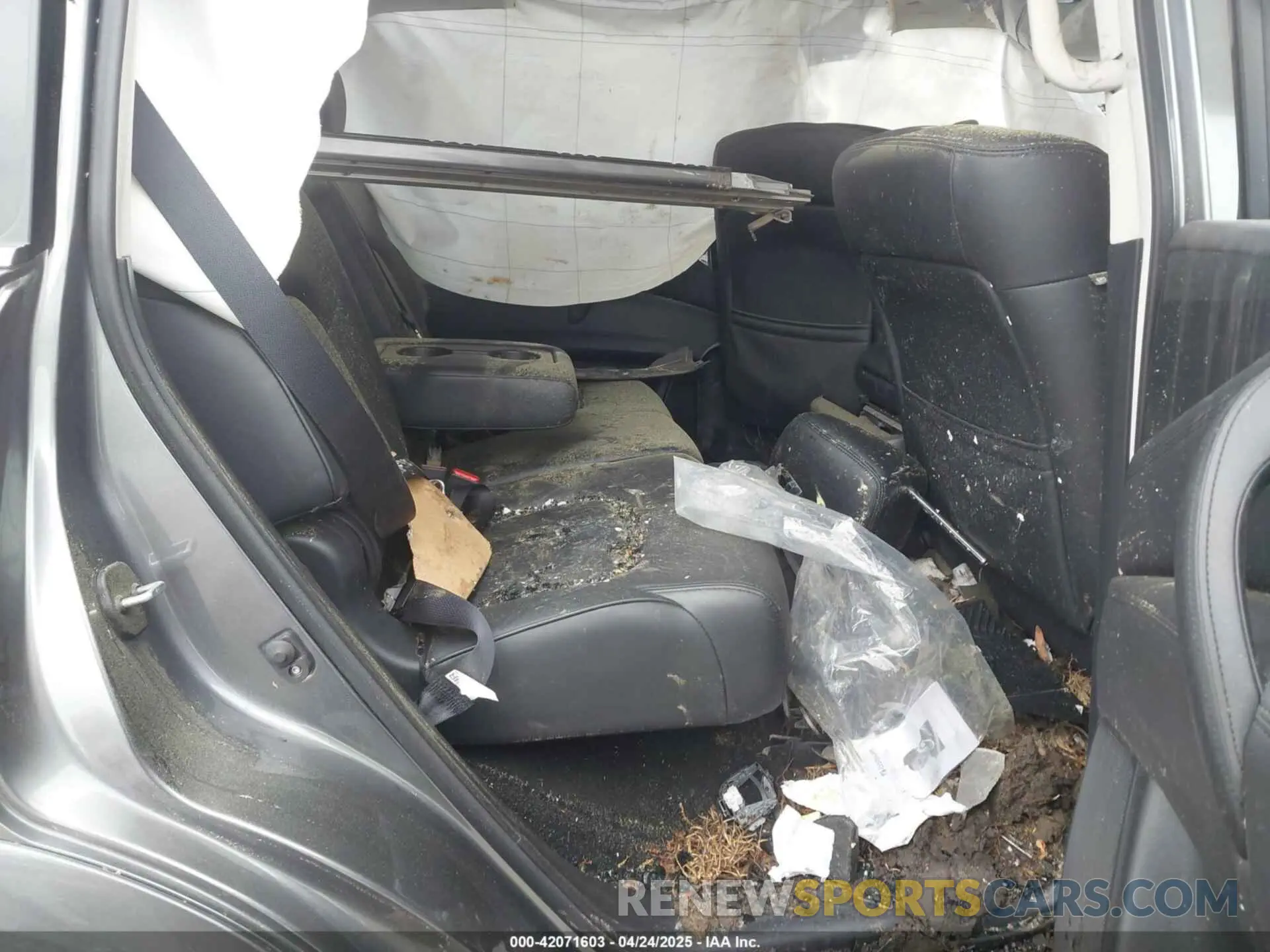 8 Фотография поврежденного автомобиля JN8AY2AC0R9196018 NISSAN ARMADA 2024