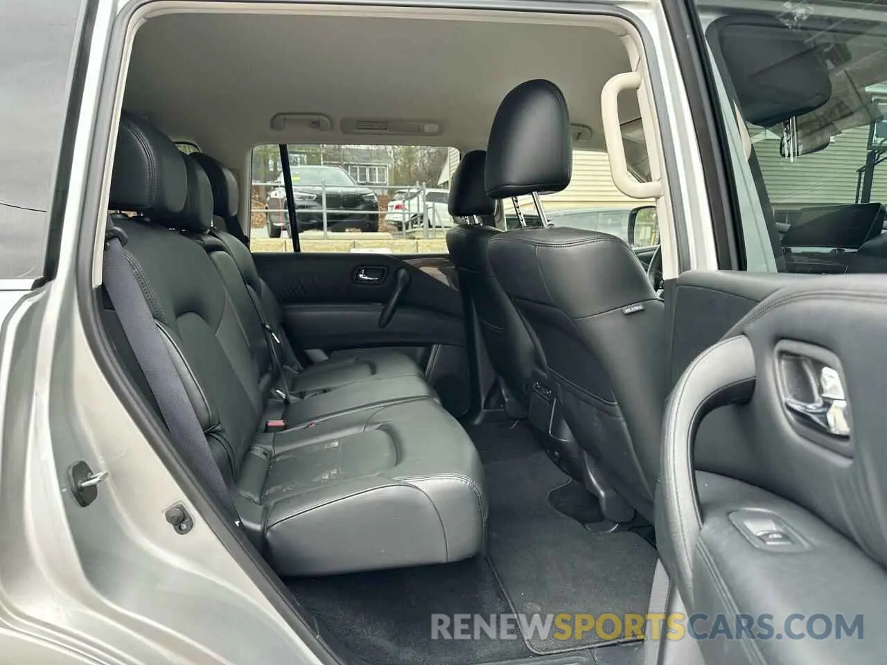 6 Фотография поврежденного автомобиля JN8AY2AC5R9195642 NISSAN ARMADA 2024