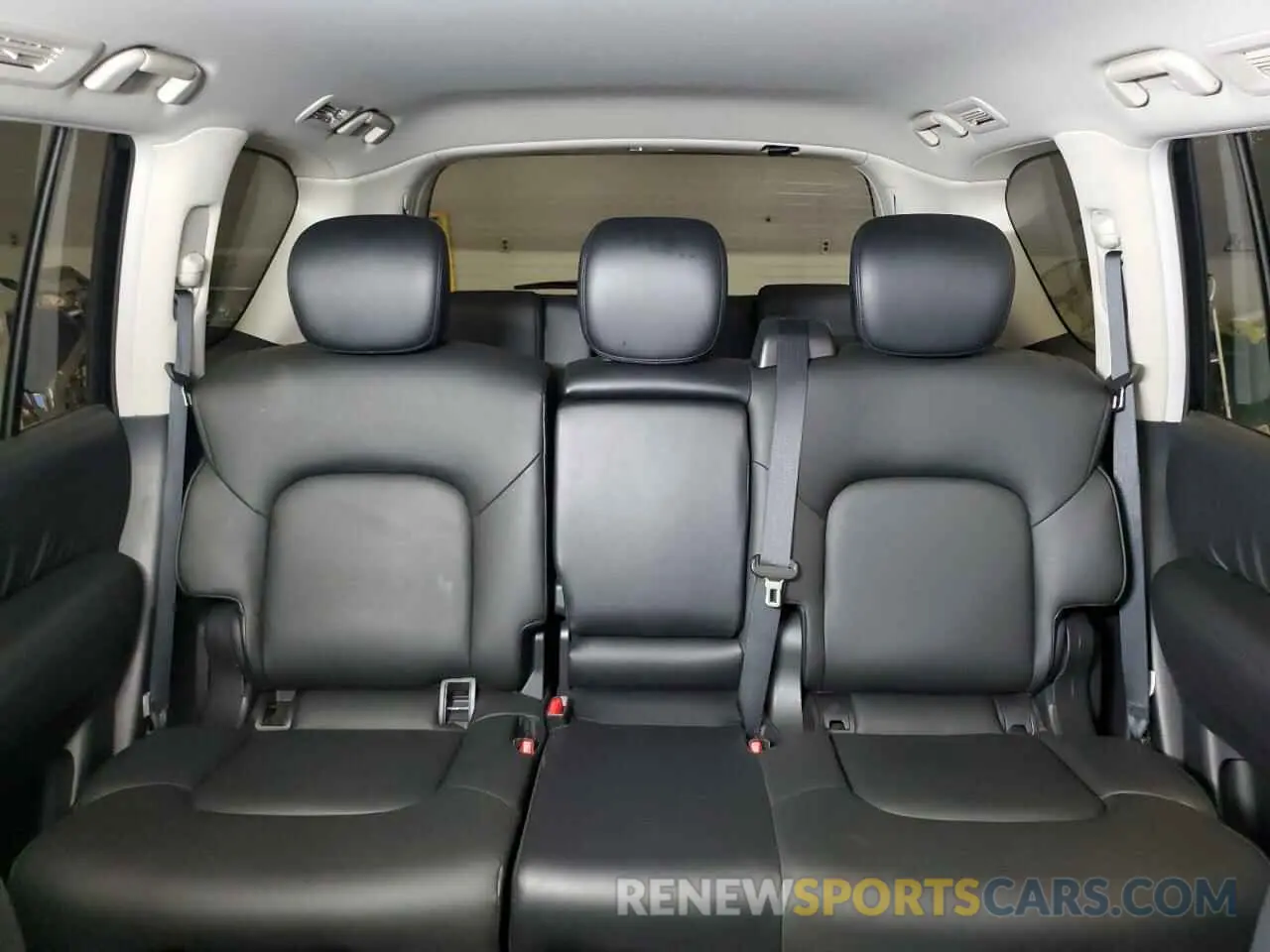 10 Photograph of a damaged car JN8AY2AD7R9709905 NISSAN ARMADA 2024
