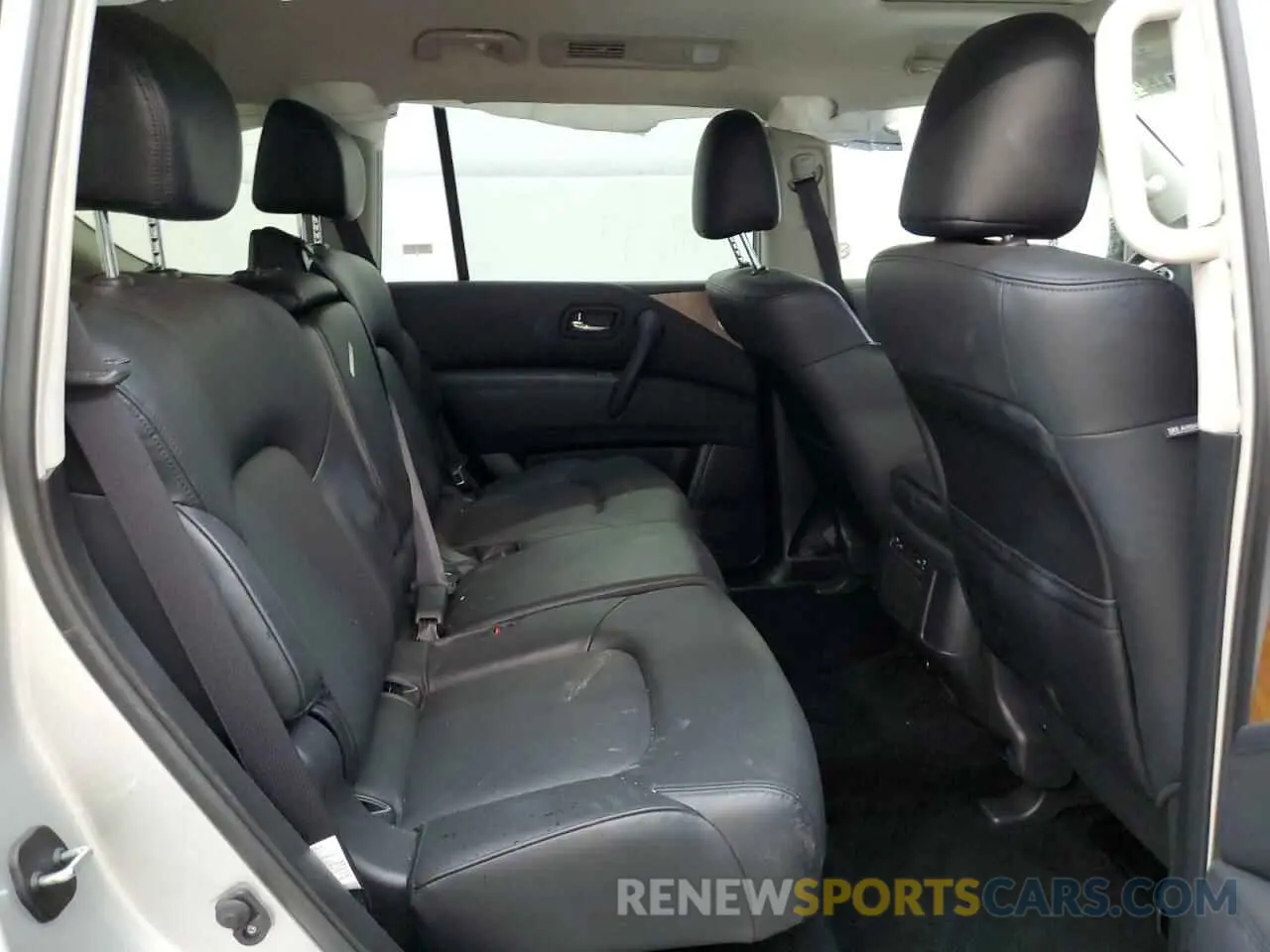 11 Фотография поврежденного автомобиля JN8AY2BD1R9706531 NISSAN ARMADA 2024