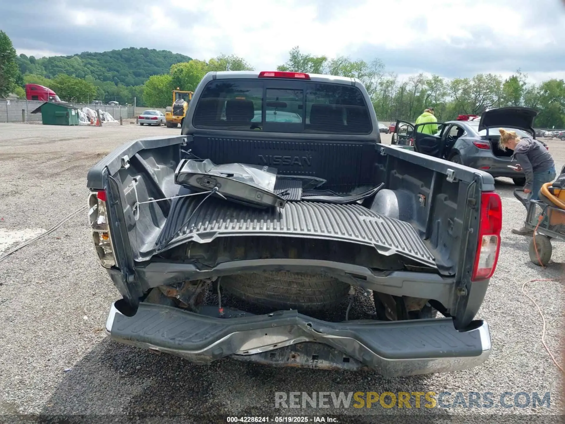 17 Фотография поврежденного автомобиля 1N6AD0CW1KN759848 NISSAN FRONTIER 2019