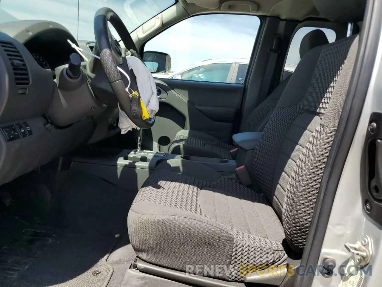7 Photograph of a damaged car 1N6AD0CW2KN782846 NISSAN FRONTIER 2019