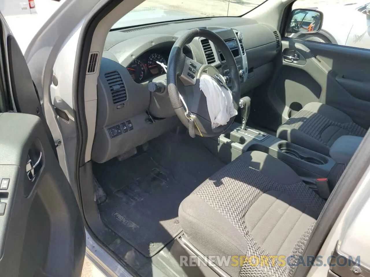 8 Photograph of a damaged car 1N6AD0CW2KN782846 NISSAN FRONTIER 2019