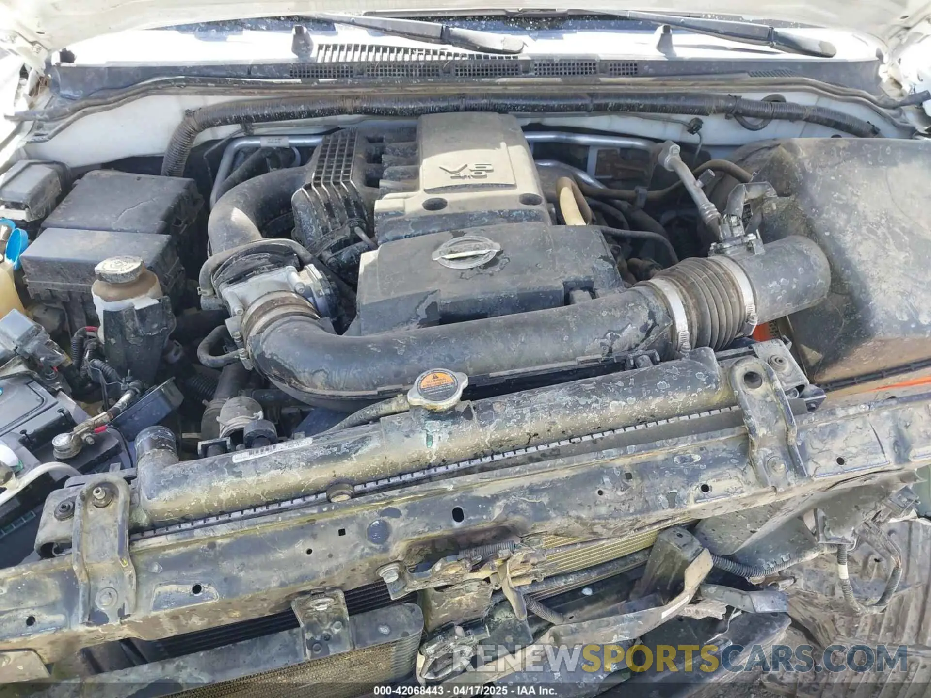 10 Photograph of a damaged car 1N6AD0CW9KN737810 NISSAN FRONTIER 2019