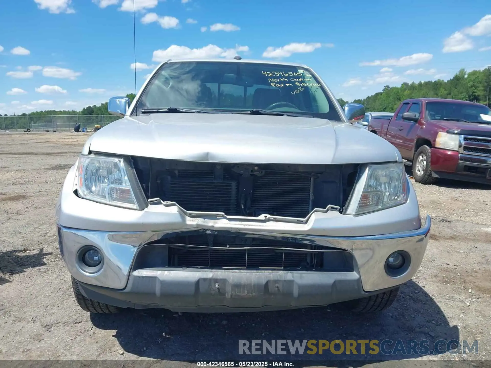 13 Photograph of a damaged car 1N6AD0ER2KN753127 NISSAN FRONTIER 2019