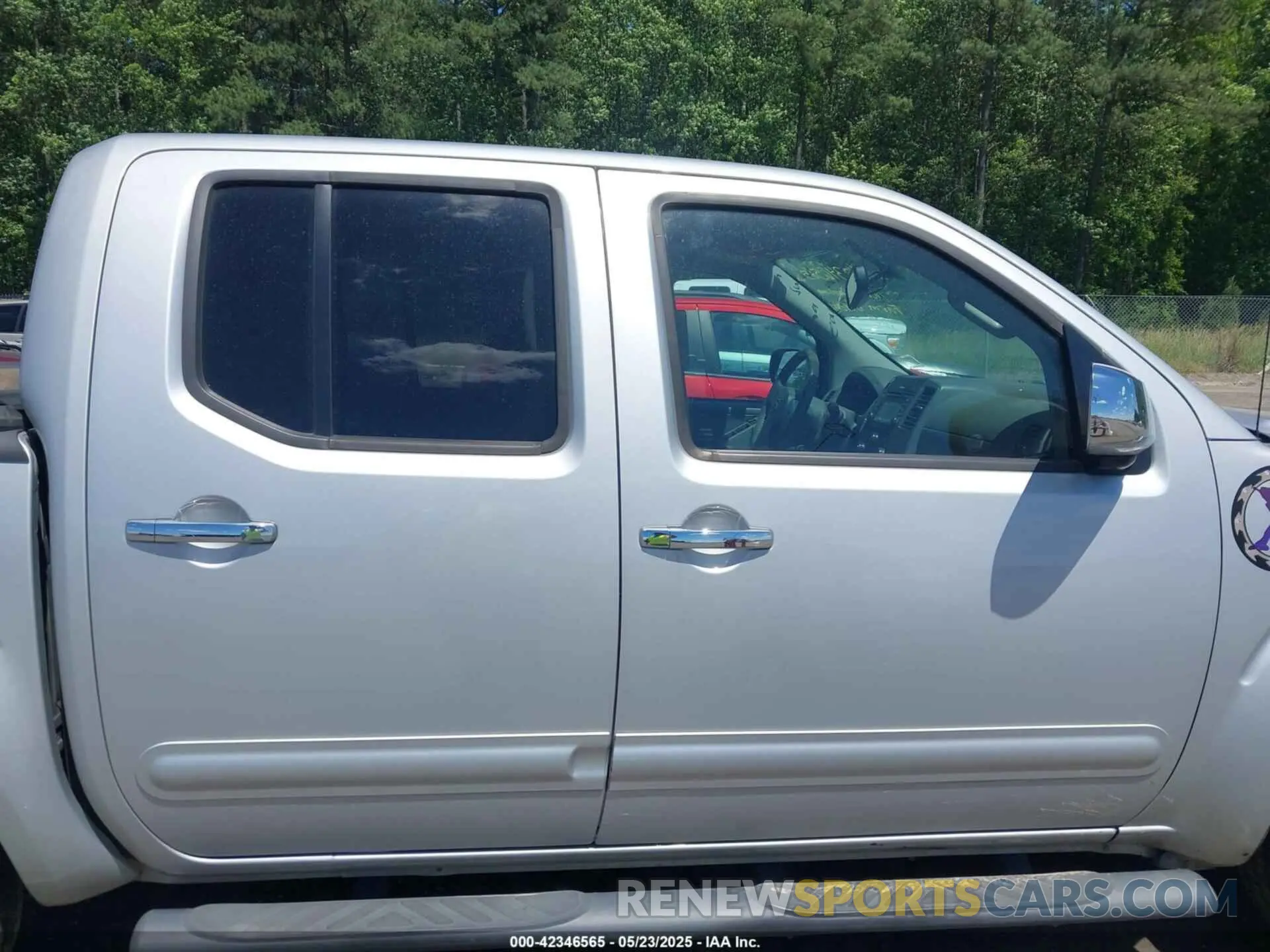 14 Photograph of a damaged car 1N6AD0ER2KN753127 NISSAN FRONTIER 2019