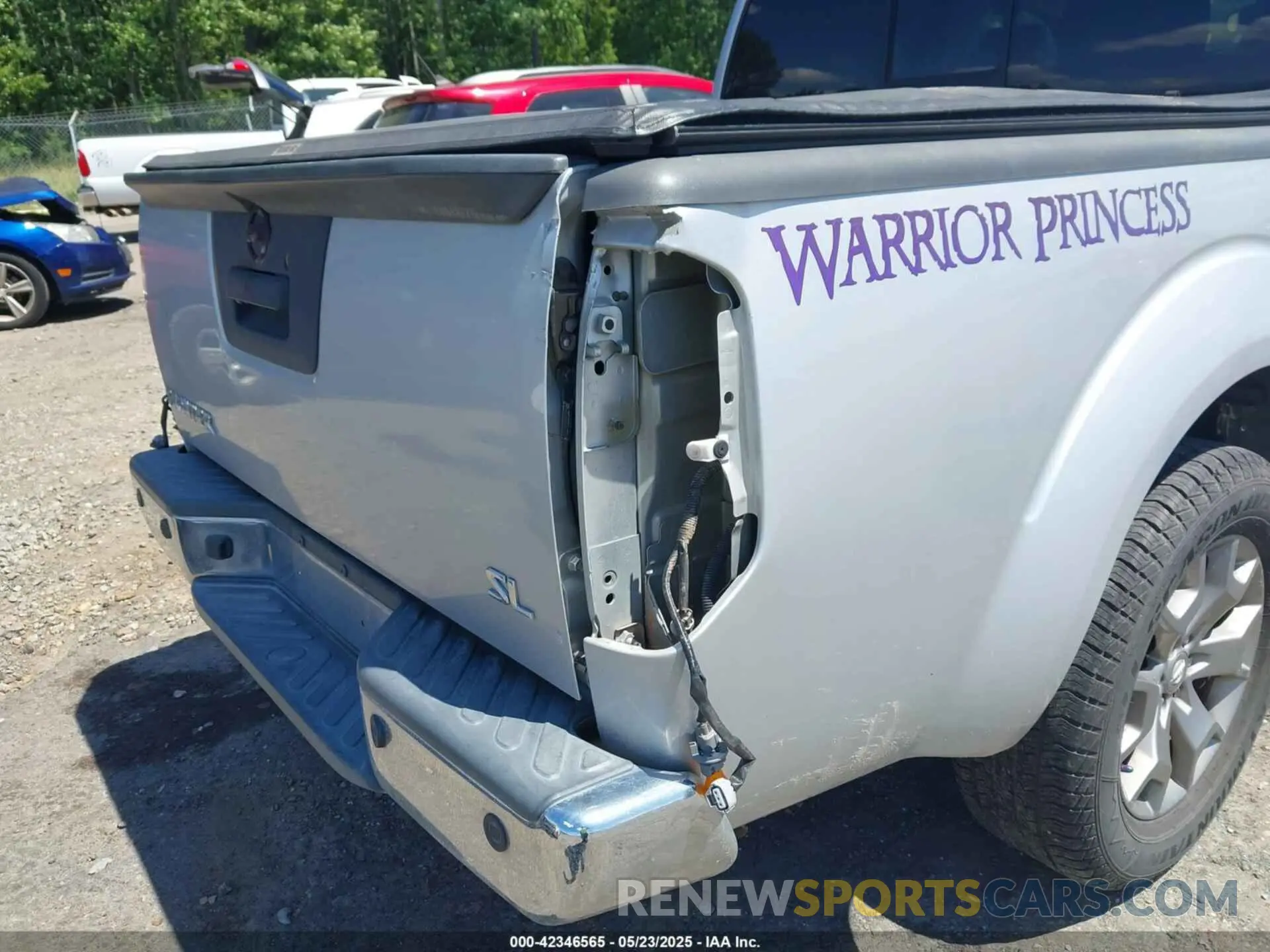 21 Photograph of a damaged car 1N6AD0ER2KN753127 NISSAN FRONTIER 2019