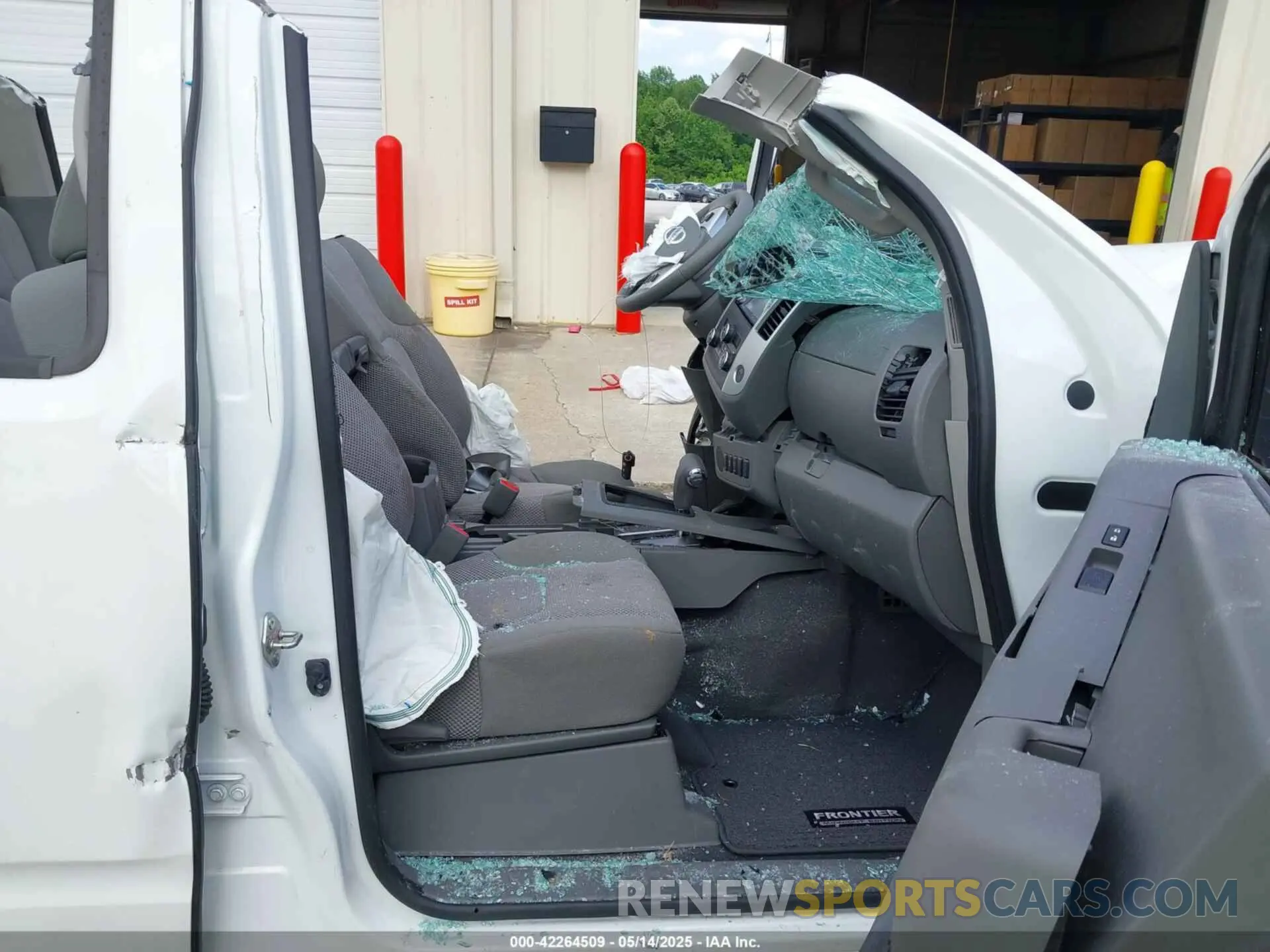 5 Photograph of a damaged car 1N6AD0ER3KN752391 NISSAN FRONTIER 2019