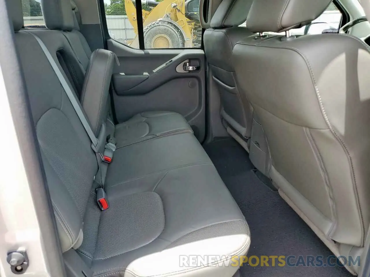 10 Photograph of a damaged car 1N6AD0ER3KN776870 NISSAN FRONTIER 2019