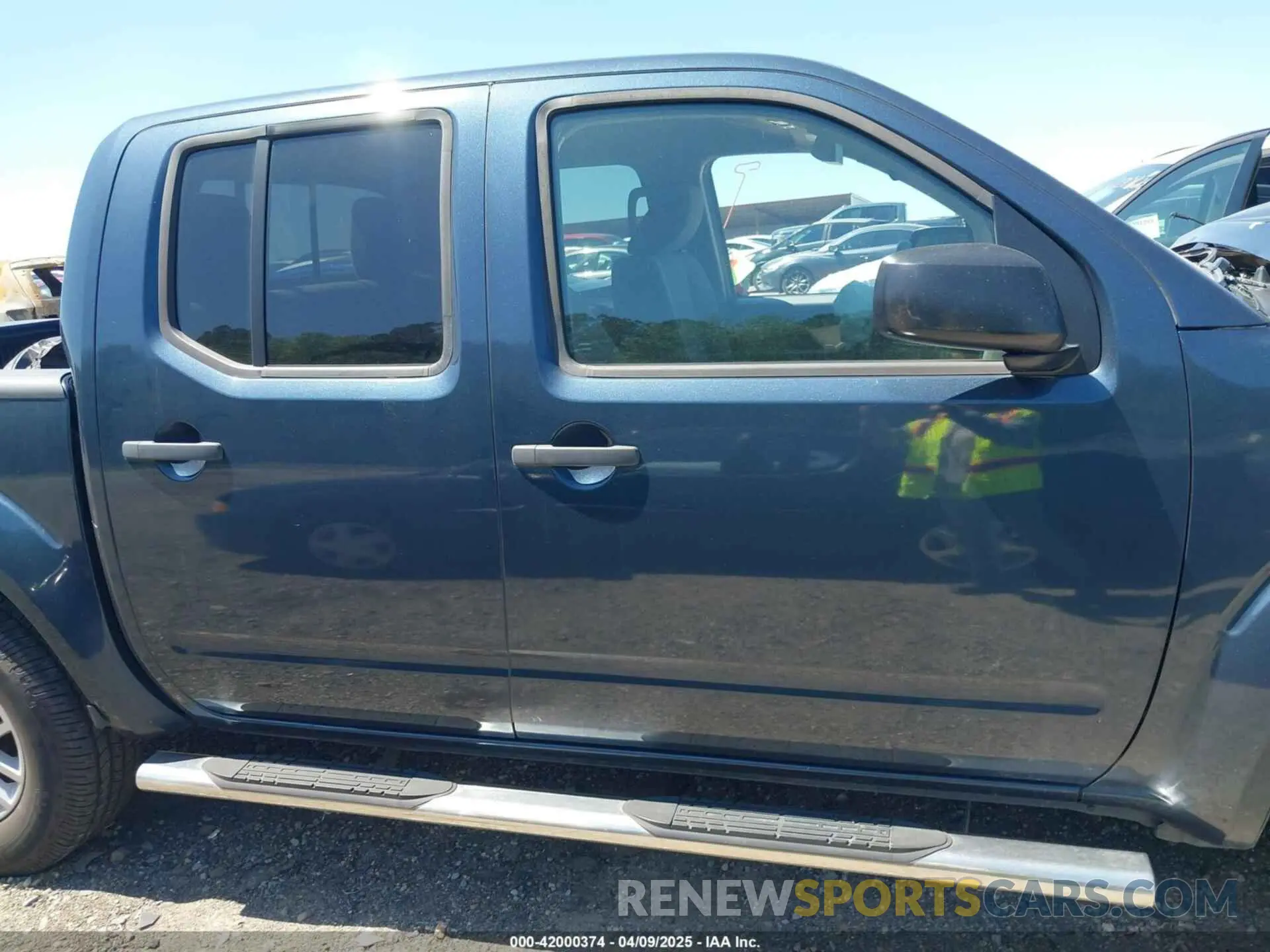 13 Photograph of a damaged car 1N6AD0ER4KN709873 NISSAN FRONTIER 2019