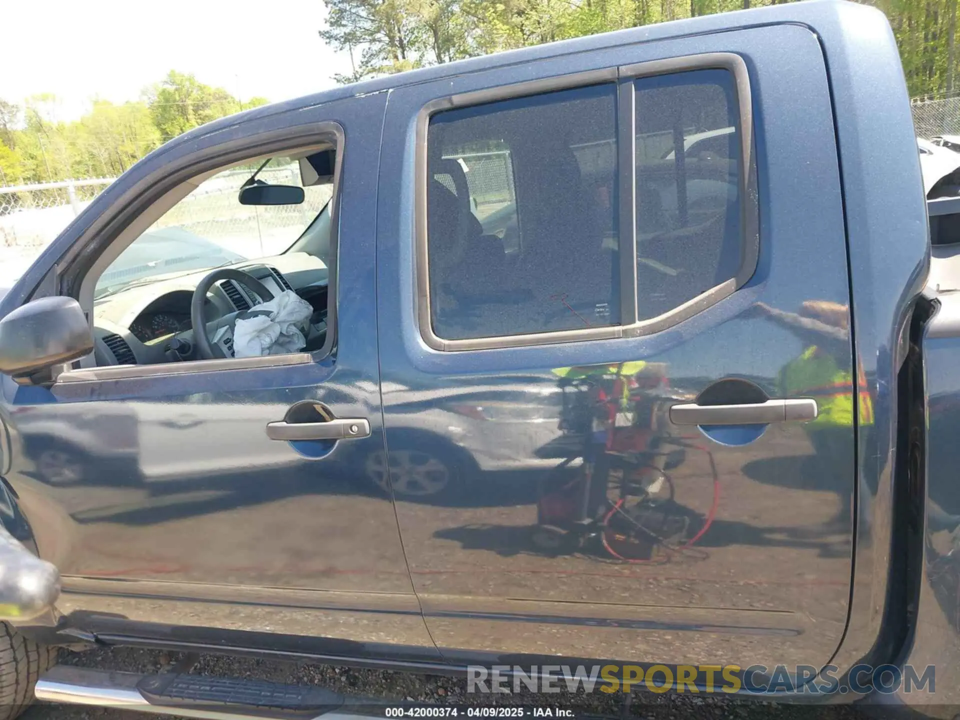 14 Photograph of a damaged car 1N6AD0ER4KN709873 NISSAN FRONTIER 2019