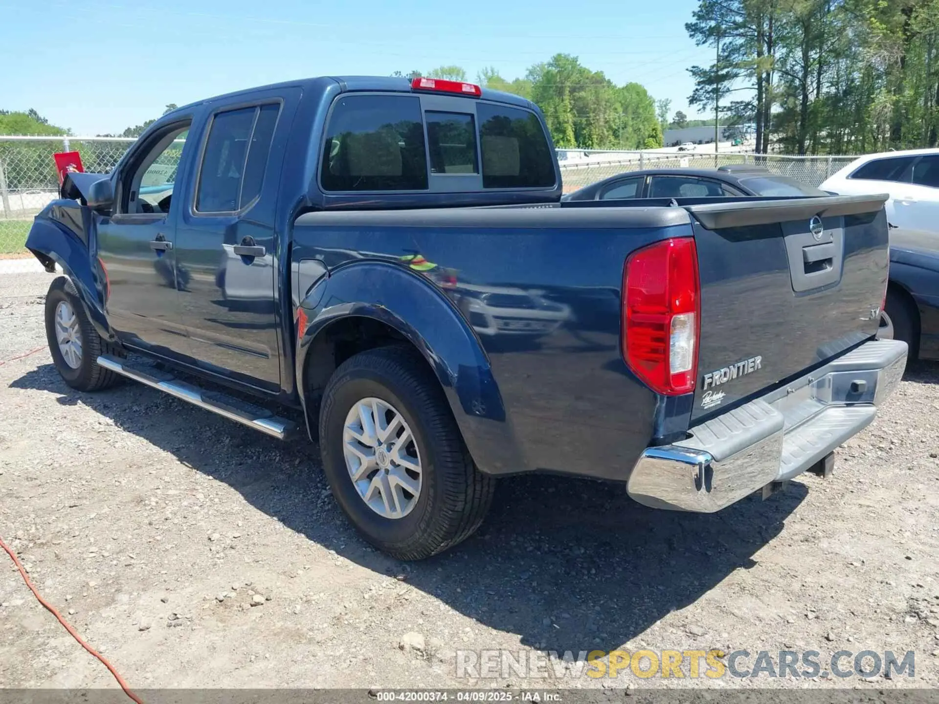3 Photograph of a damaged car 1N6AD0ER4KN709873 NISSAN FRONTIER 2019