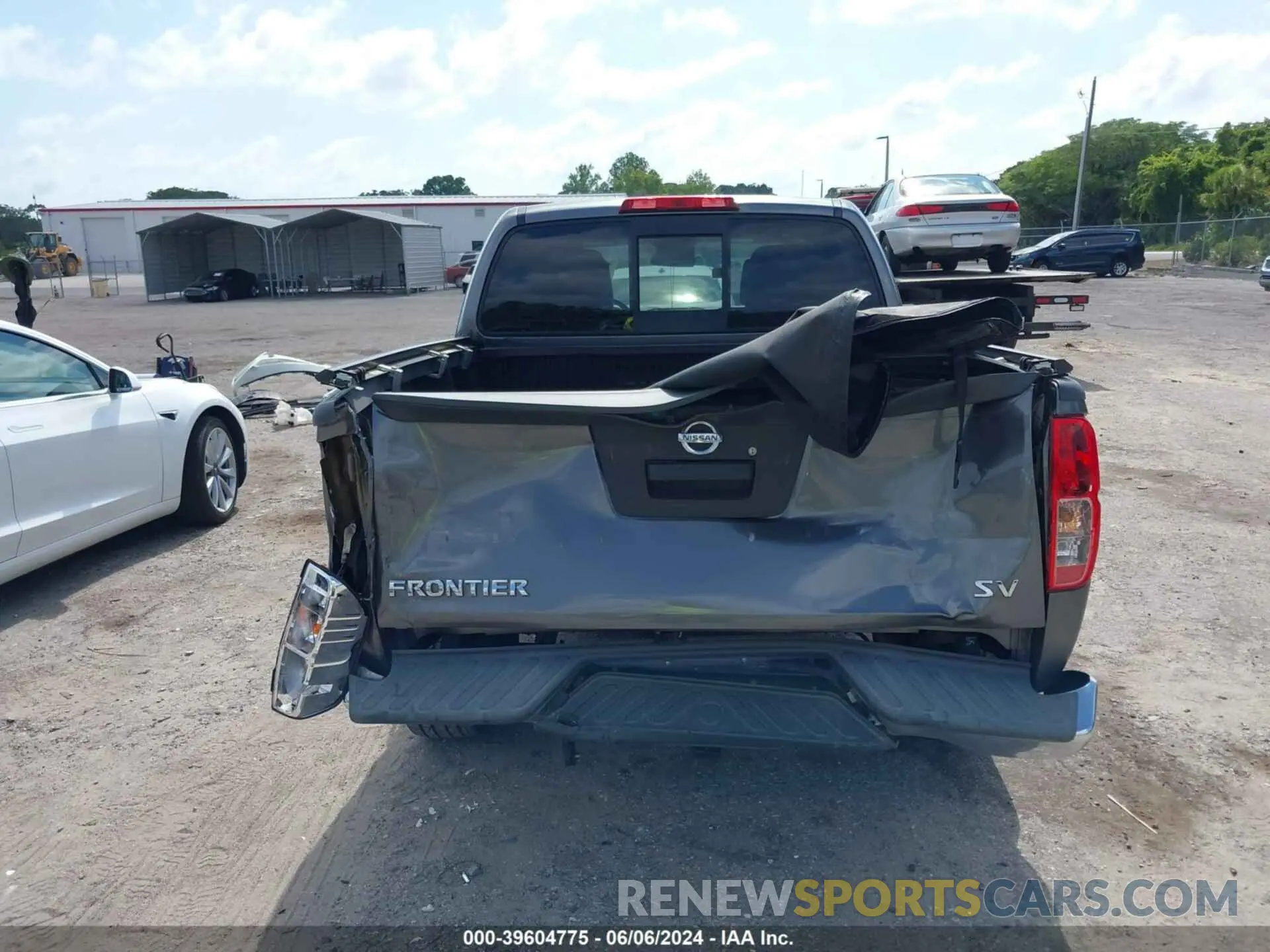 16 Photograph of a damaged car 1N6AD0ER5KN774943 NISSAN FRONTIER 2019