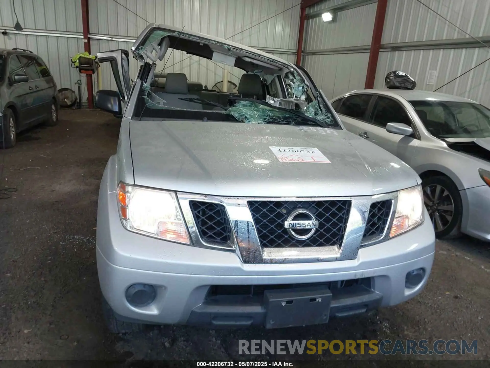 12 Photograph of a damaged car 1N6AD0ER5KN790768 NISSAN FRONTIER 2019