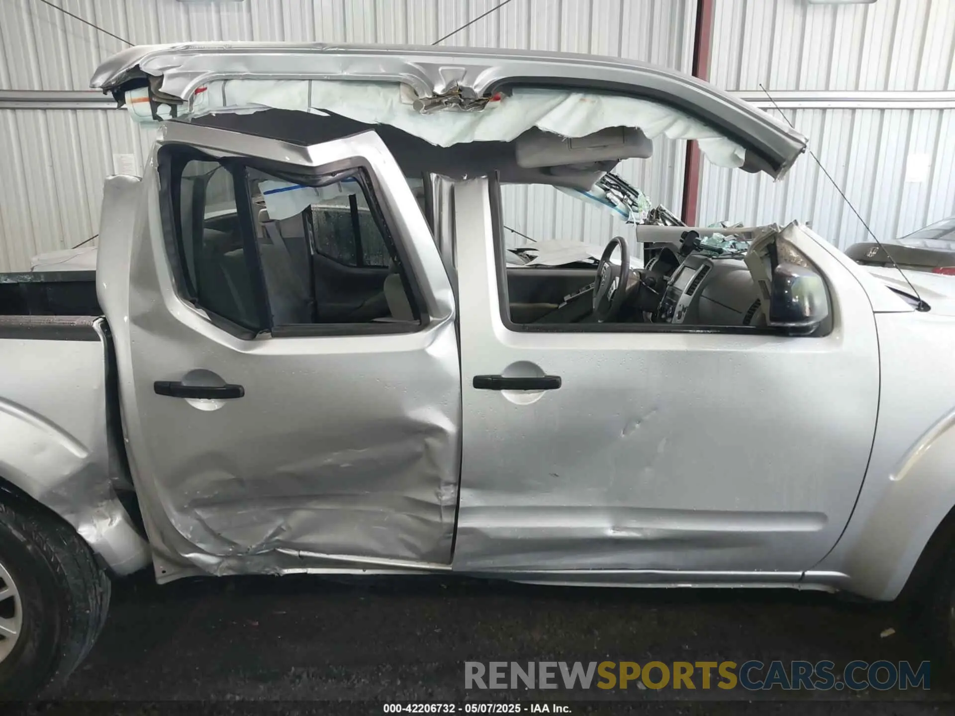 13 Photograph of a damaged car 1N6AD0ER5KN790768 NISSAN FRONTIER 2019
