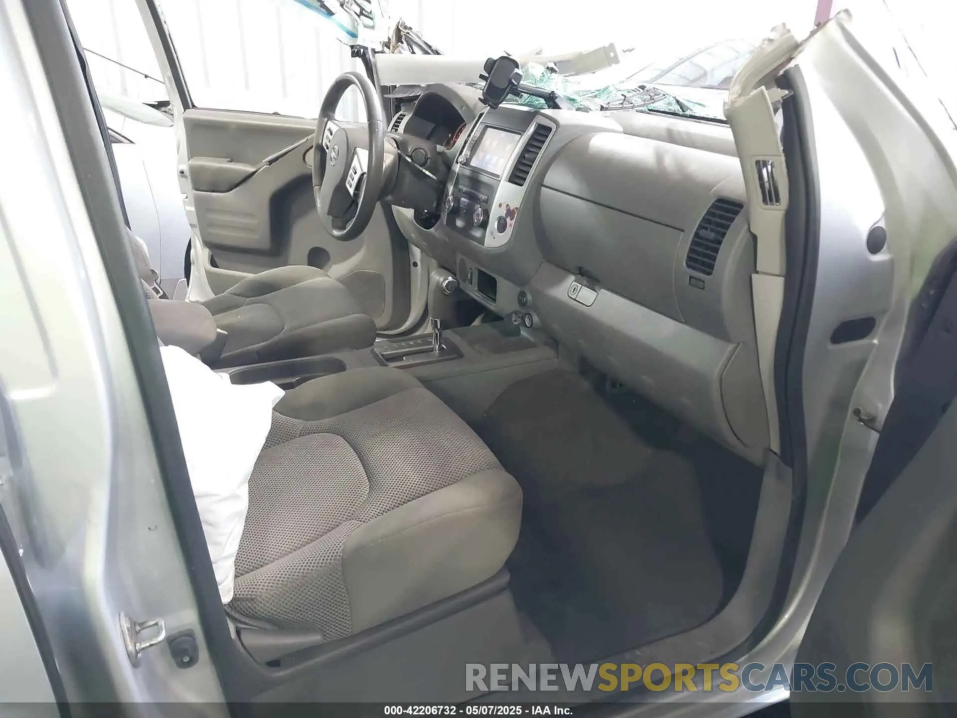 5 Photograph of a damaged car 1N6AD0ER5KN790768 NISSAN FRONTIER 2019