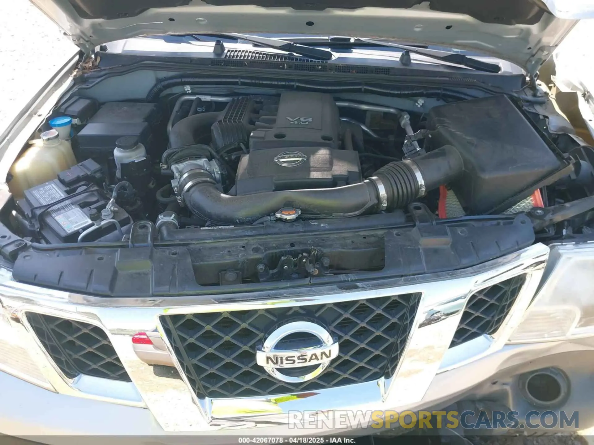 10 Photograph of a damaged car 1N6AD0ER6KN727579 NISSAN FRONTIER 2019