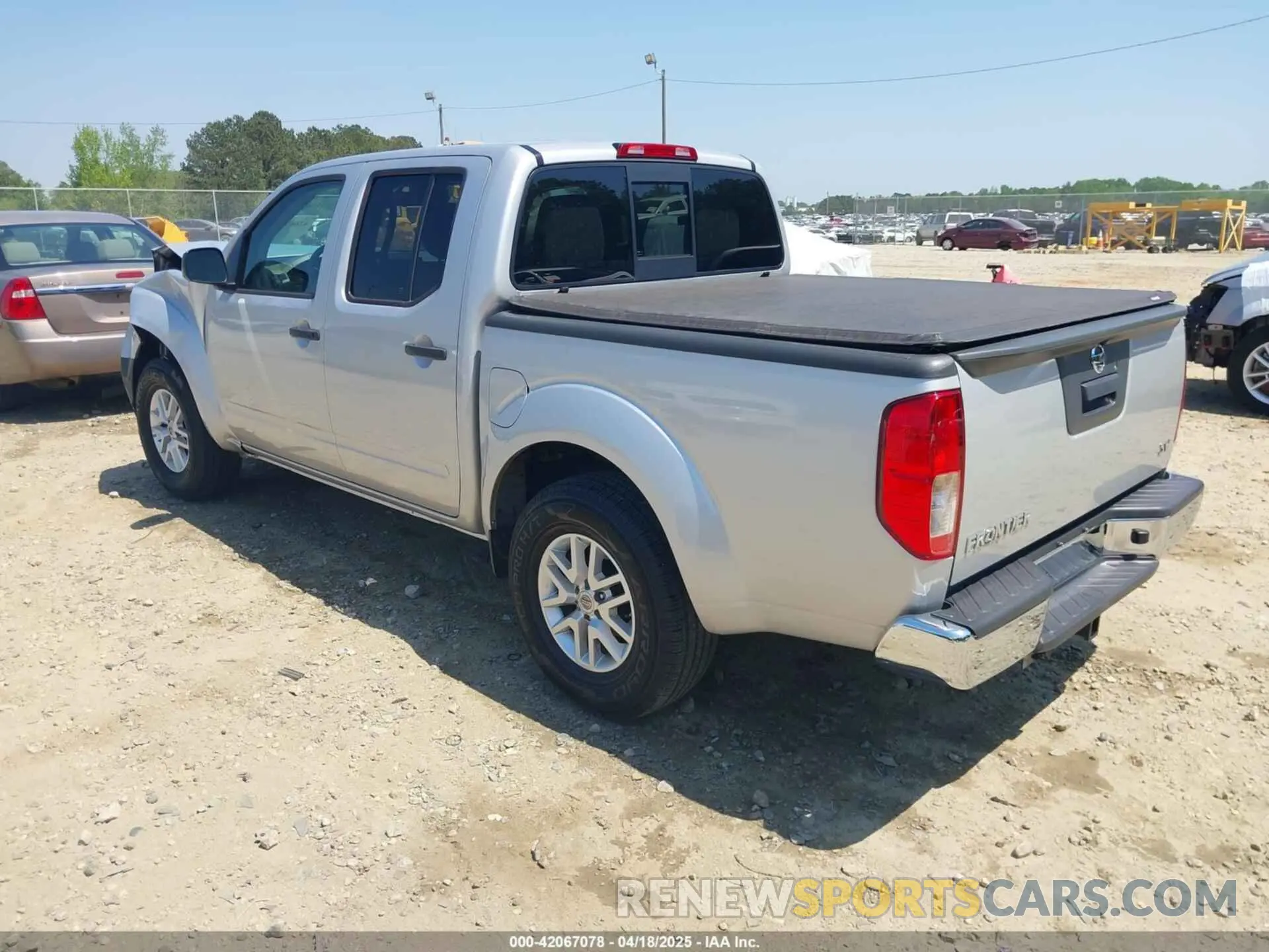 3 Photograph of a damaged car 1N6AD0ER6KN727579 NISSAN FRONTIER 2019