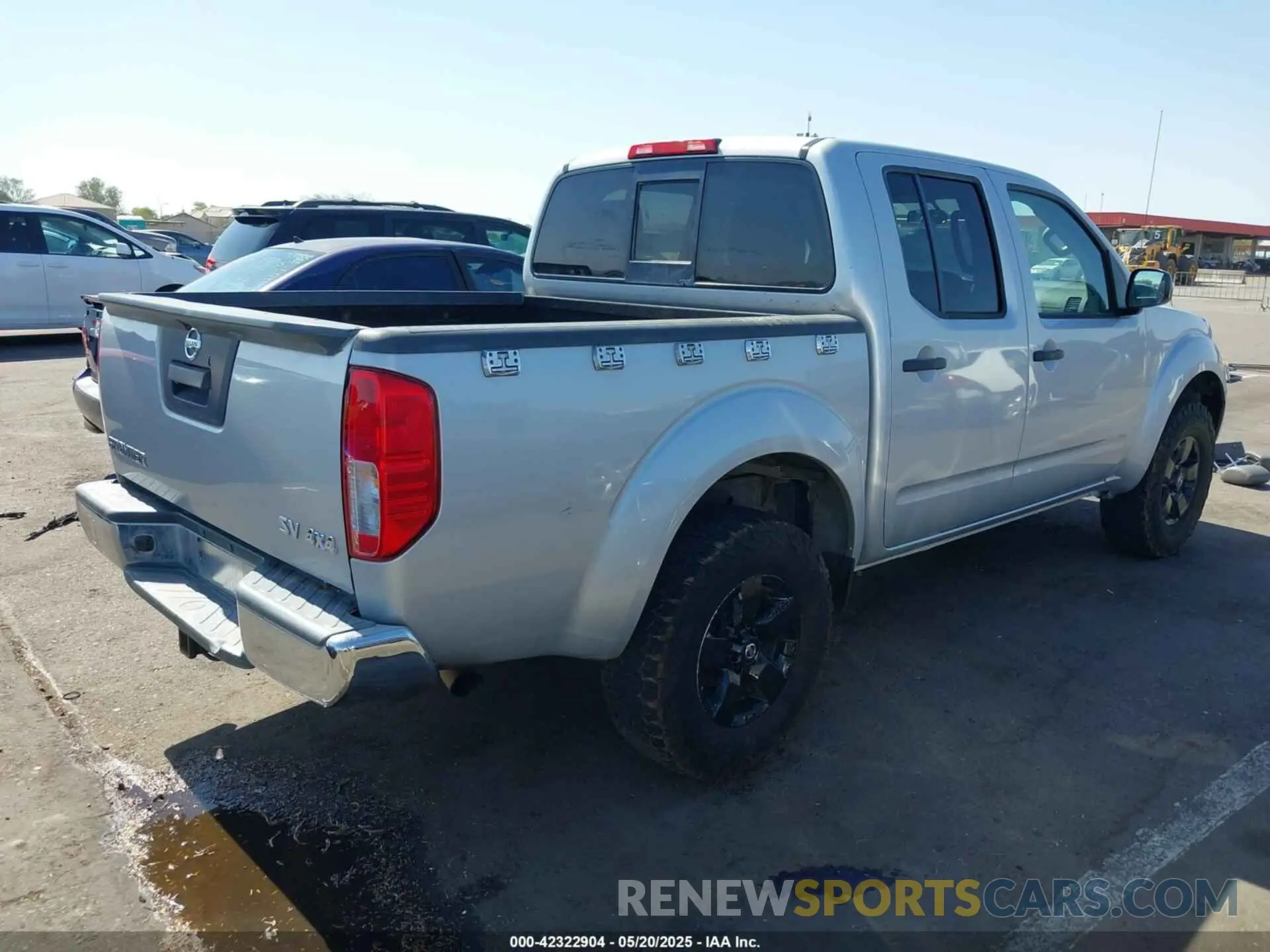 4 Photograph of a damaged car 1N6AD0EV3KN719324 NISSAN FRONTIER 2019