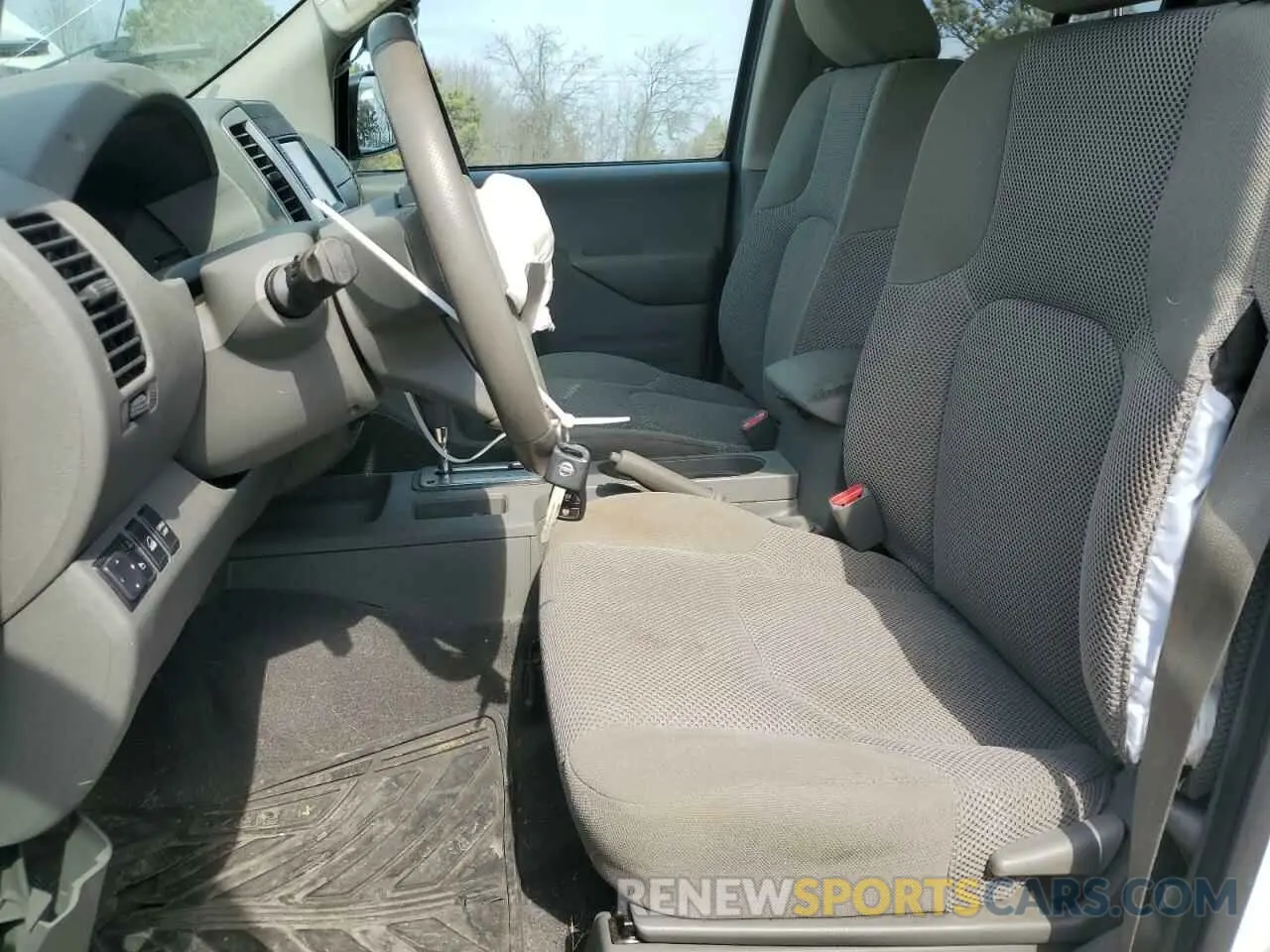 7 Photograph of a damaged car 1N6AD0EV3KN775862 NISSAN FRONTIER 2019