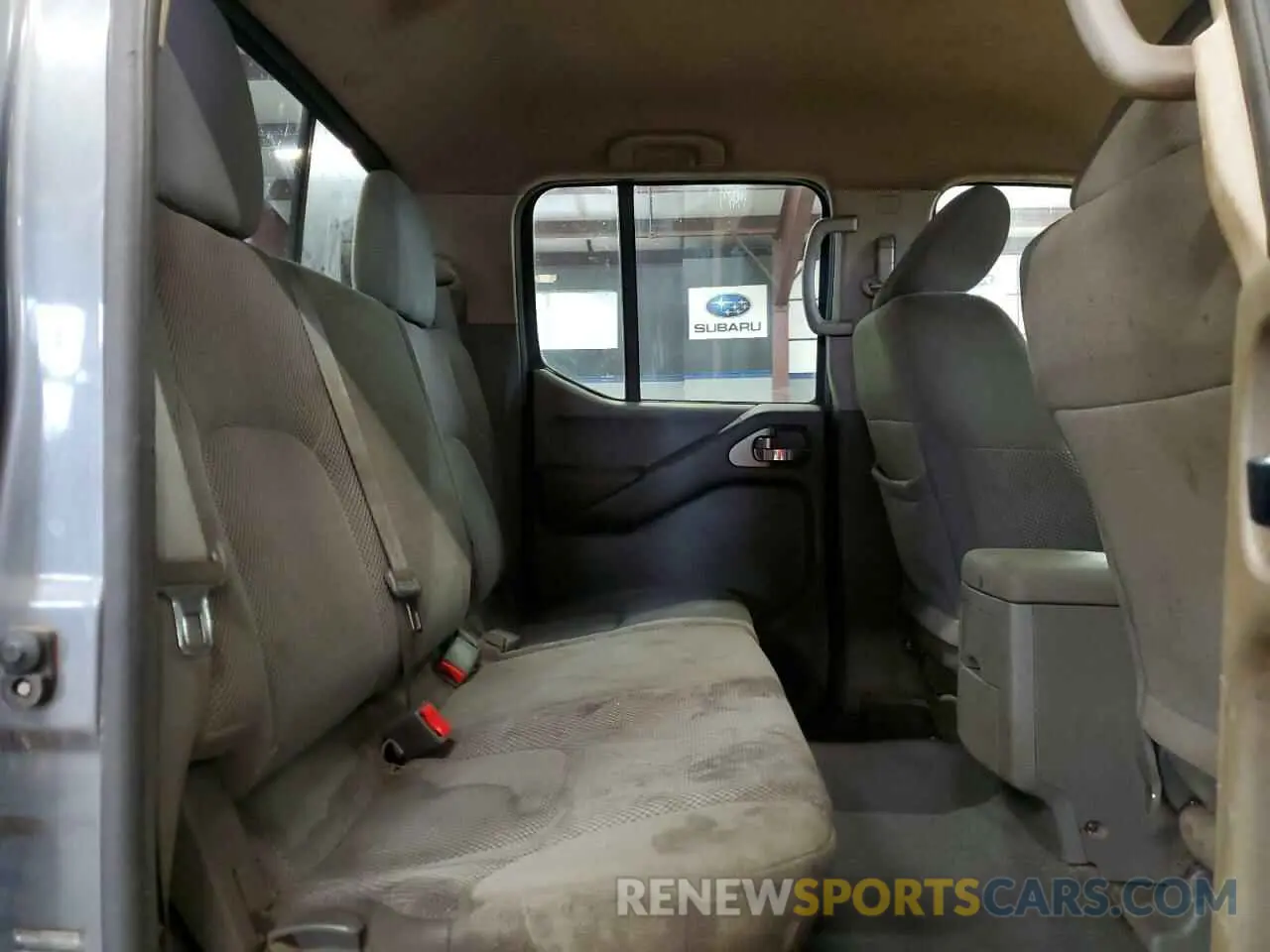 10 Photograph of a damaged car 1N6AD0EV5KN761929 NISSAN FRONTIER 2019