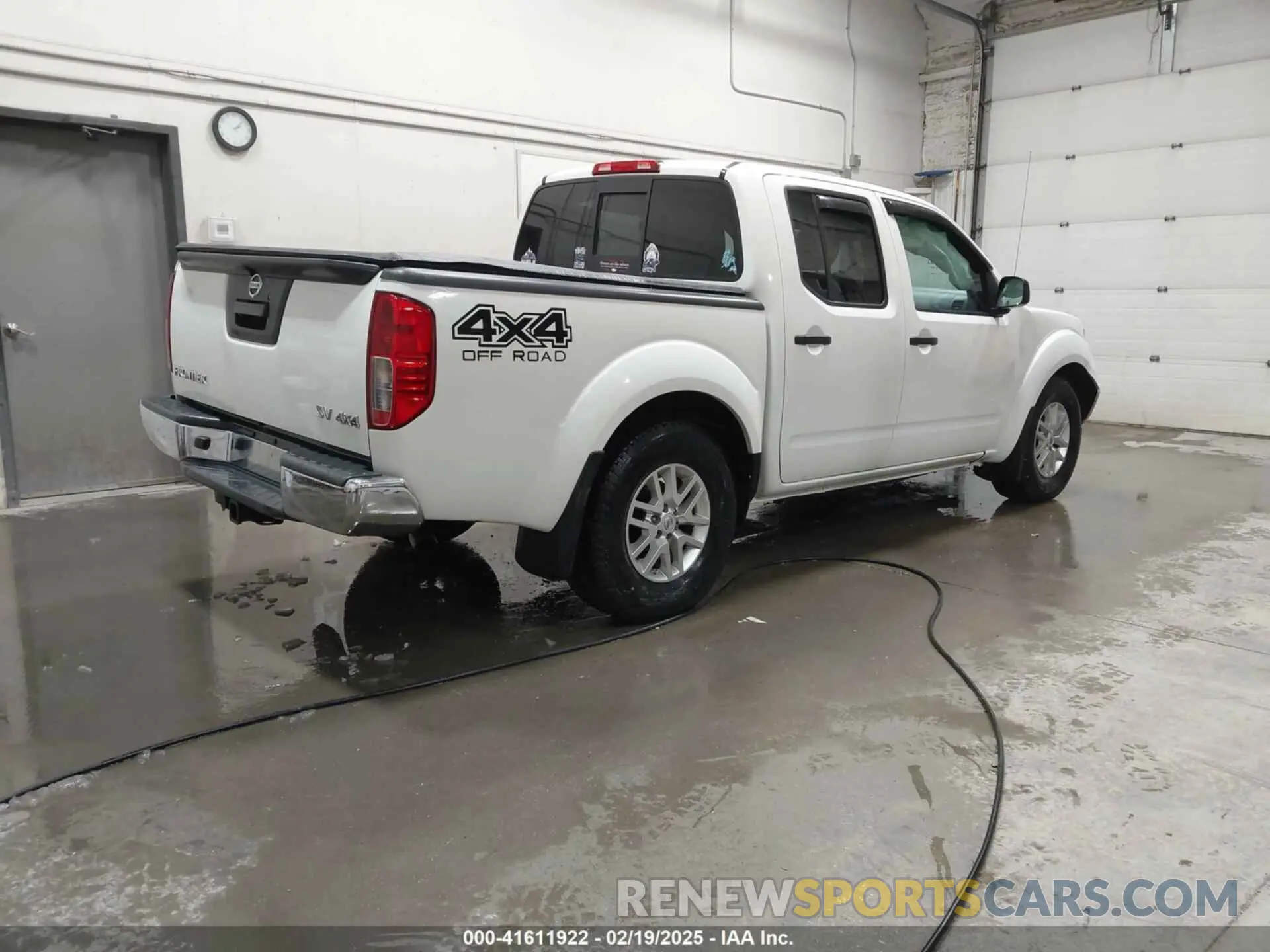 4 Photograph of a damaged car 1N6AD0EV5KN773448 NISSAN FRONTIER 2019