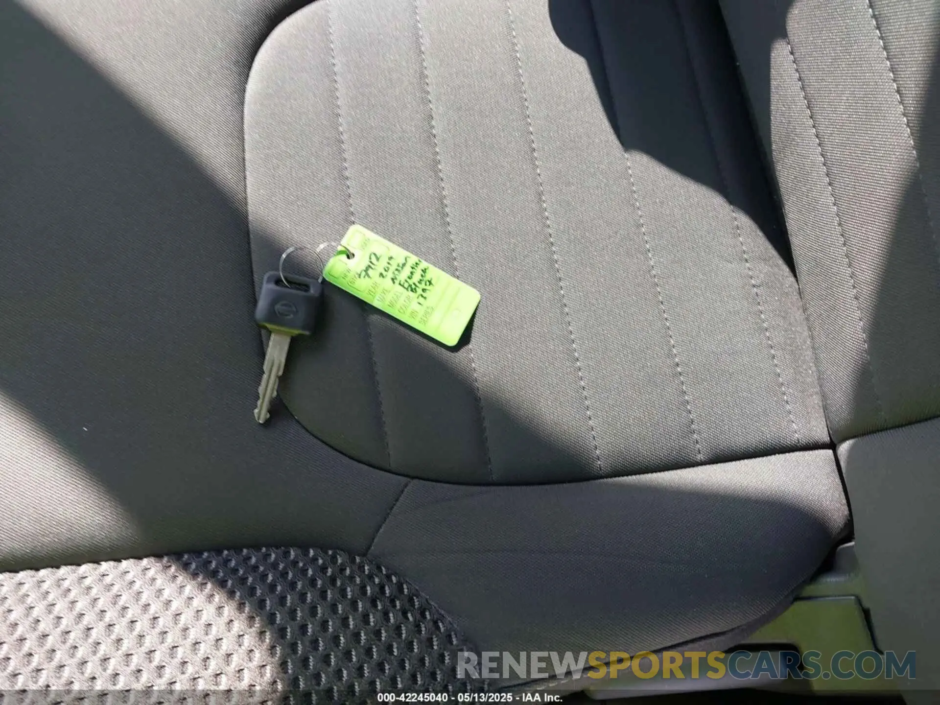 11 Photograph of a damaged car 1N6AD0EV6KN881397 NISSAN FRONTIER 2019