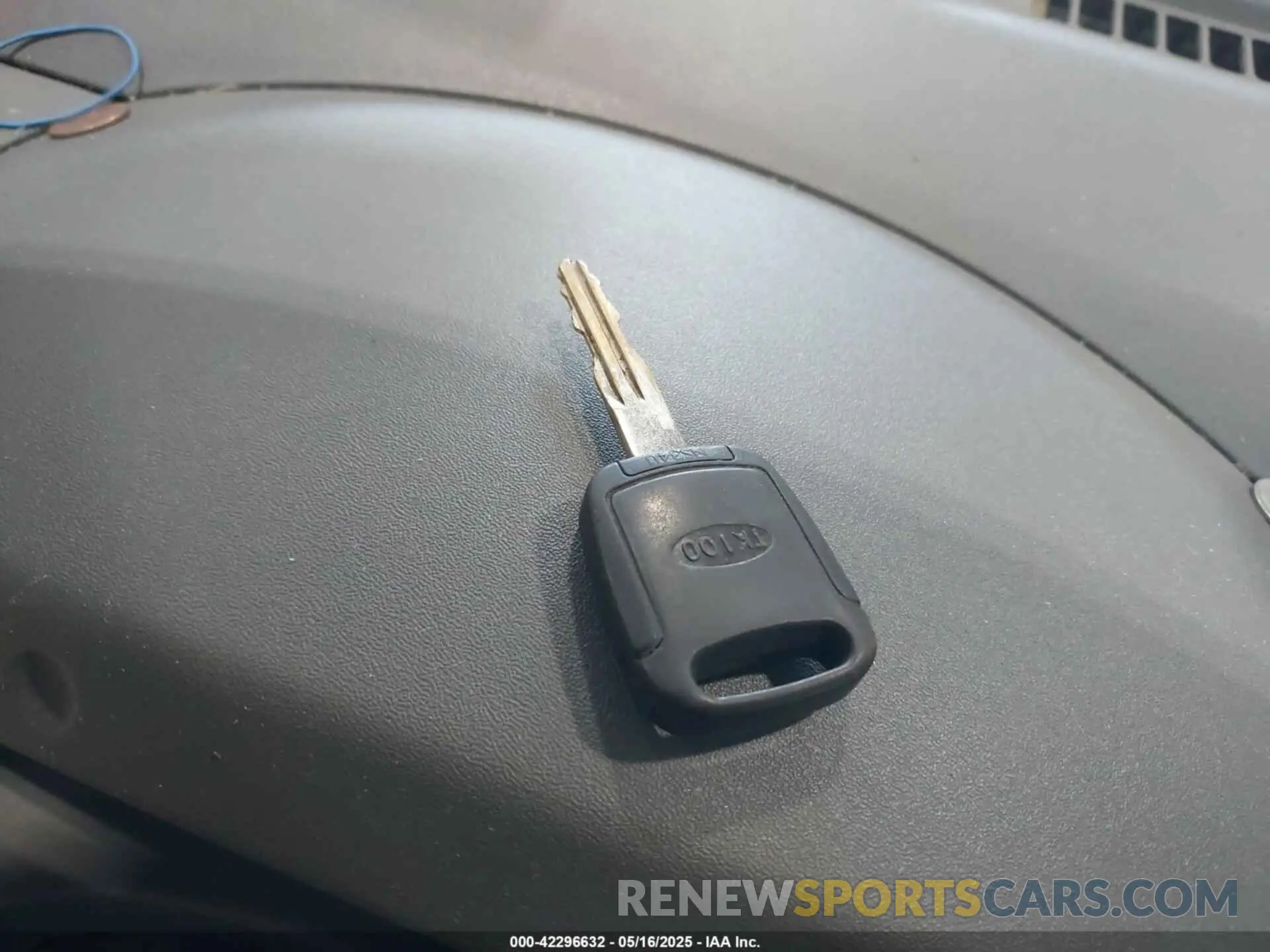 11 Photograph of a damaged car 1N6AD0EV9KN714516 NISSAN FRONTIER 2019