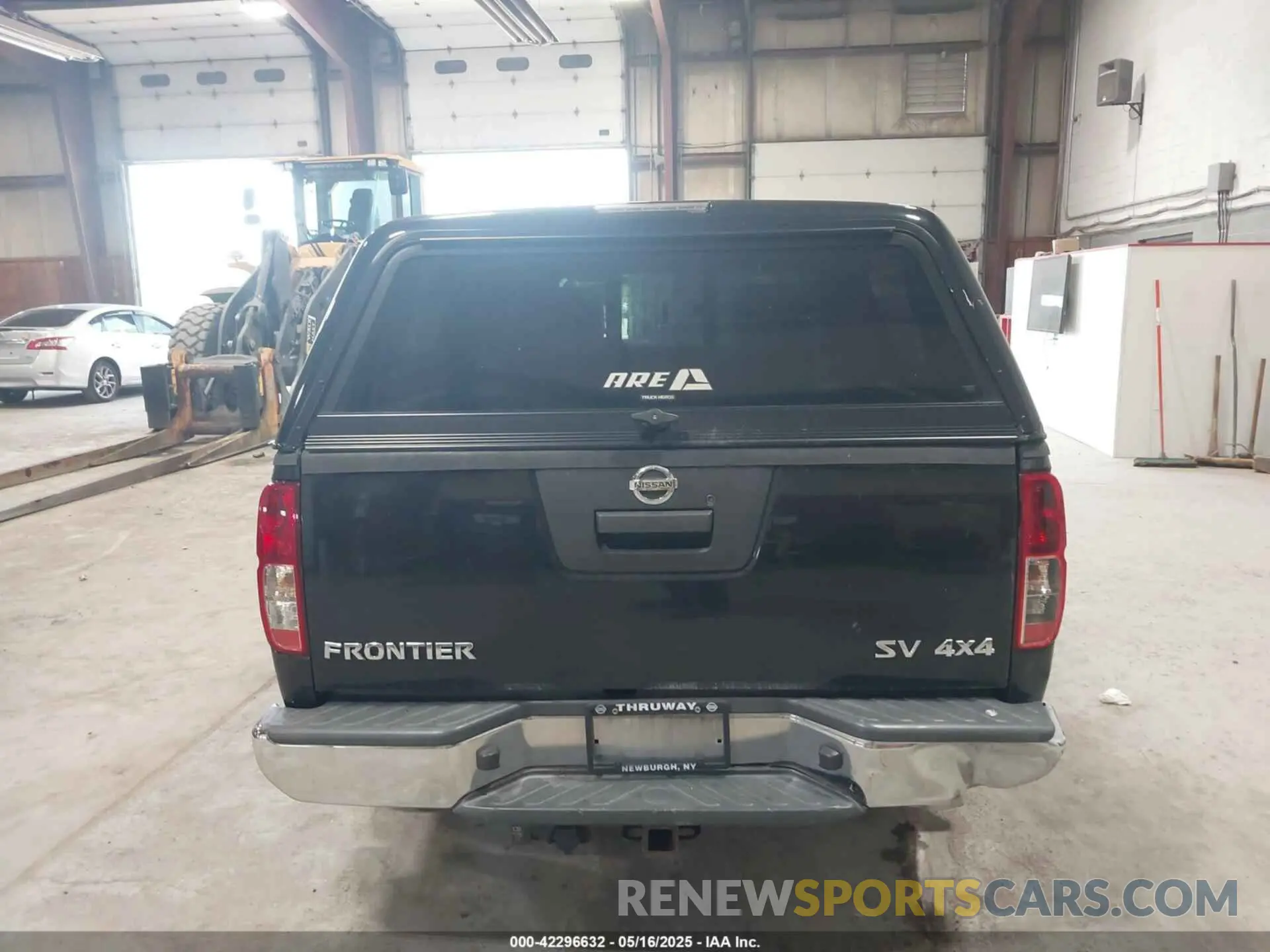 16 Photograph of a damaged car 1N6AD0EV9KN714516 NISSAN FRONTIER 2019