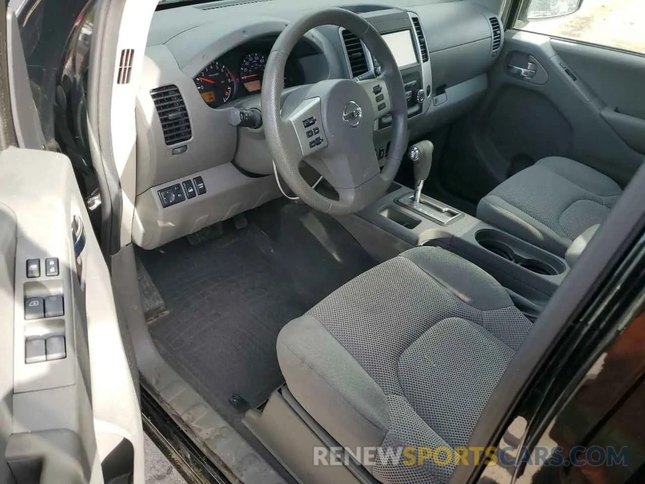 8 Photograph of a damaged car 1N6AD0EV9KN743630 NISSAN FRONTIER 2019