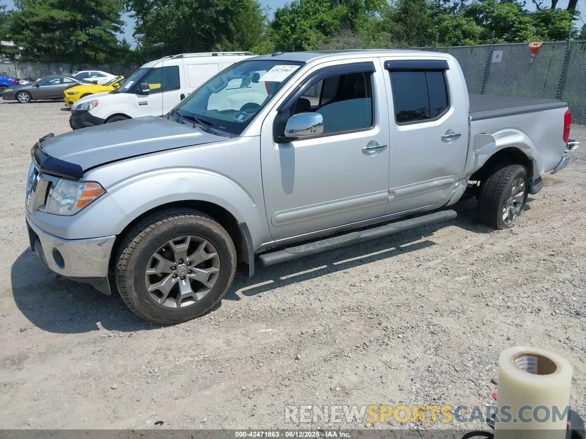 2 Photograph of a damaged car 1N6AD0EV9KN752067 NISSAN FRONTIER 2019