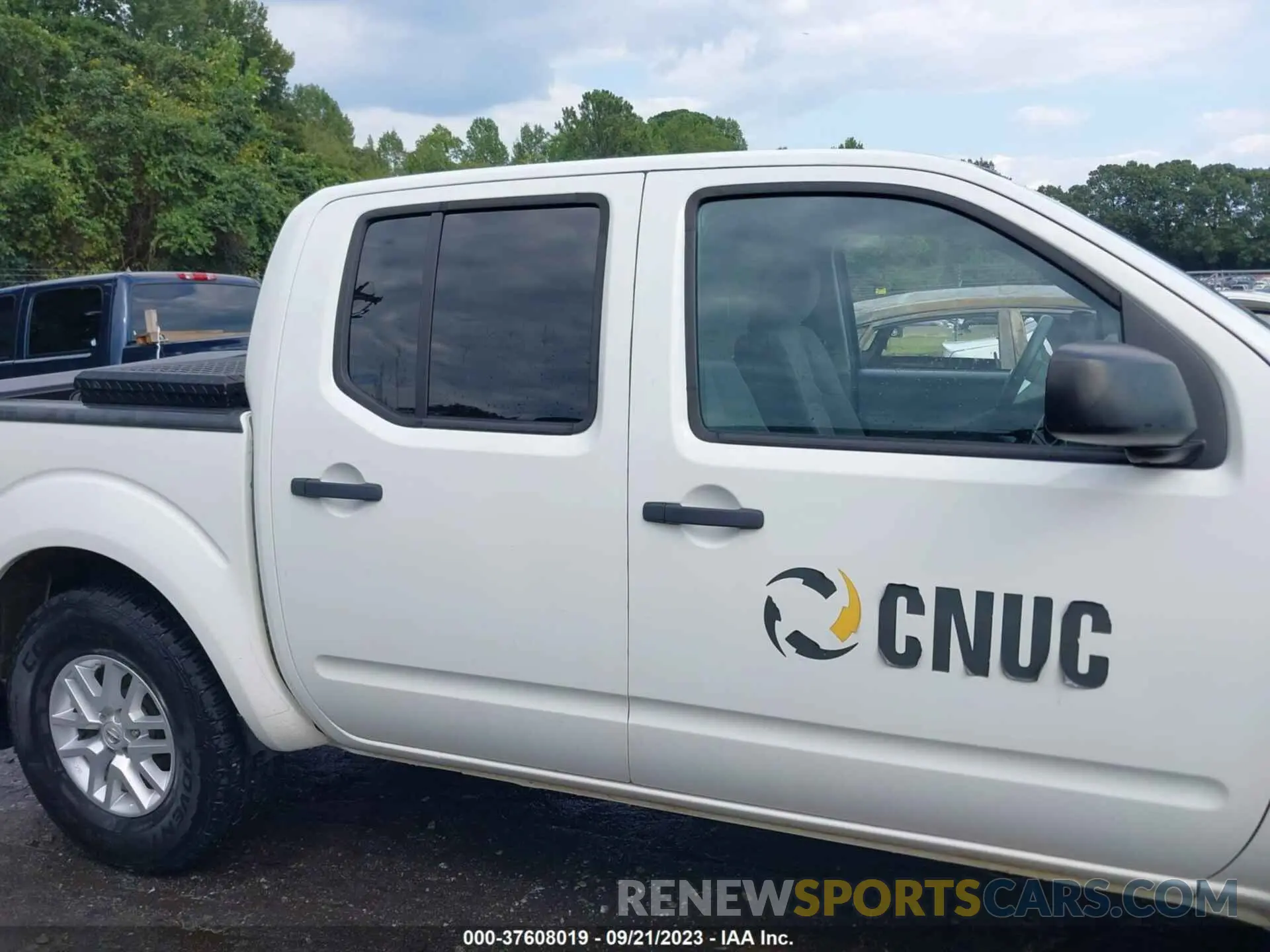 13 Photograph of a damaged car 1N6AD0EV9KN763893 NISSAN FRONTIER 2019