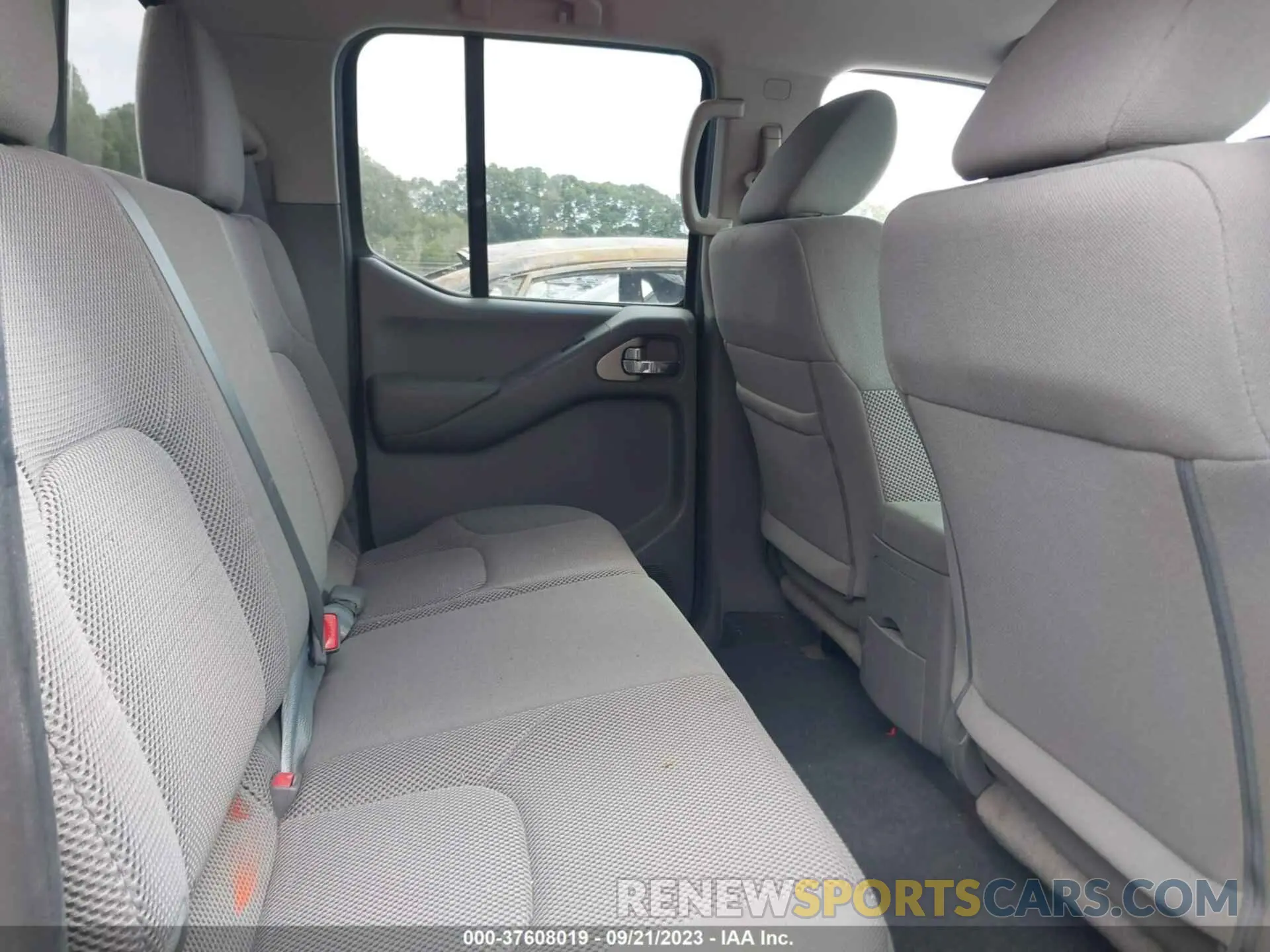 8 Photograph of a damaged car 1N6AD0EV9KN763893 NISSAN FRONTIER 2019