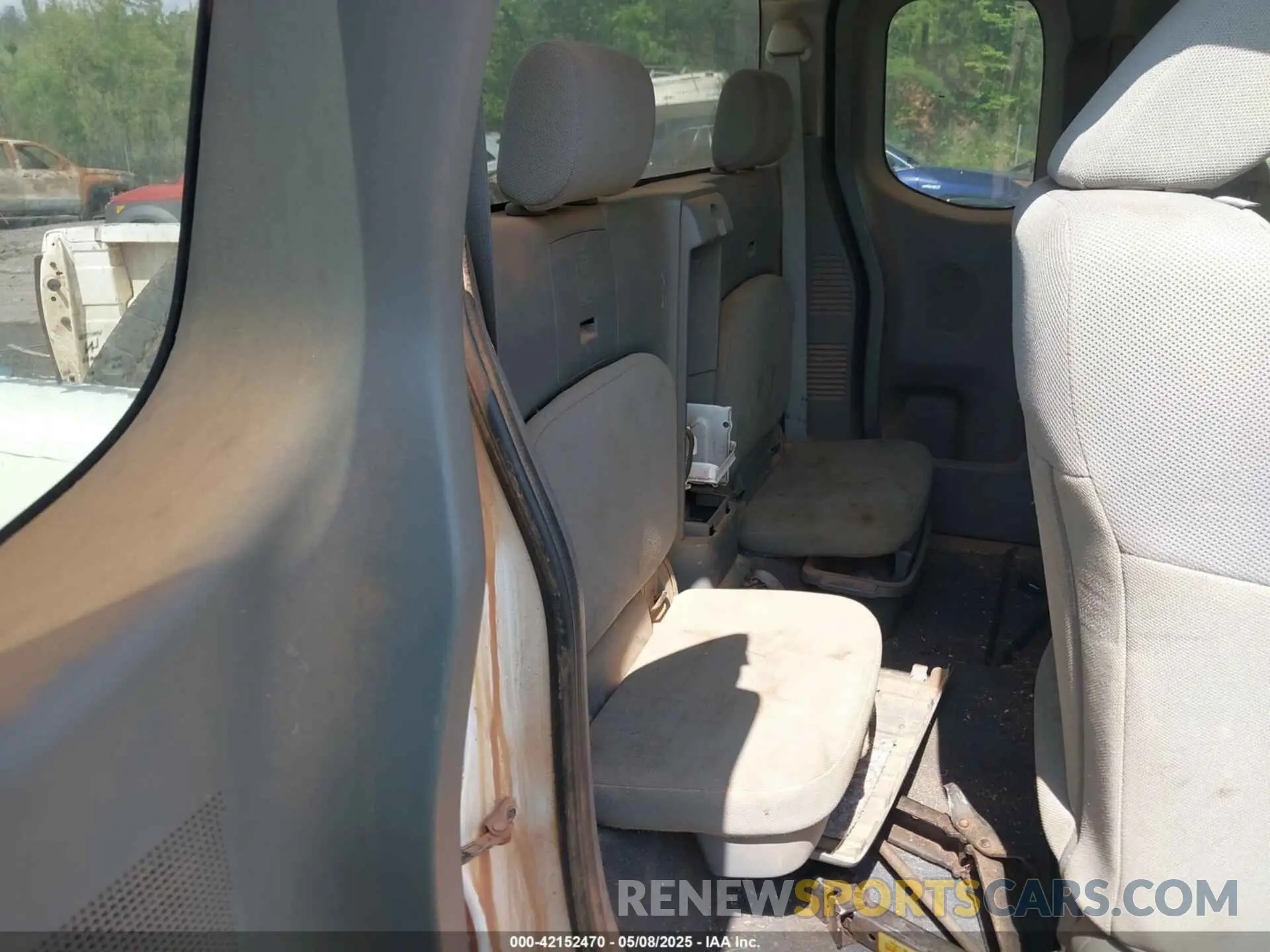 8 Photograph of a damaged car 1N6BD0CT2KN702780 NISSAN FRONTIER 2019