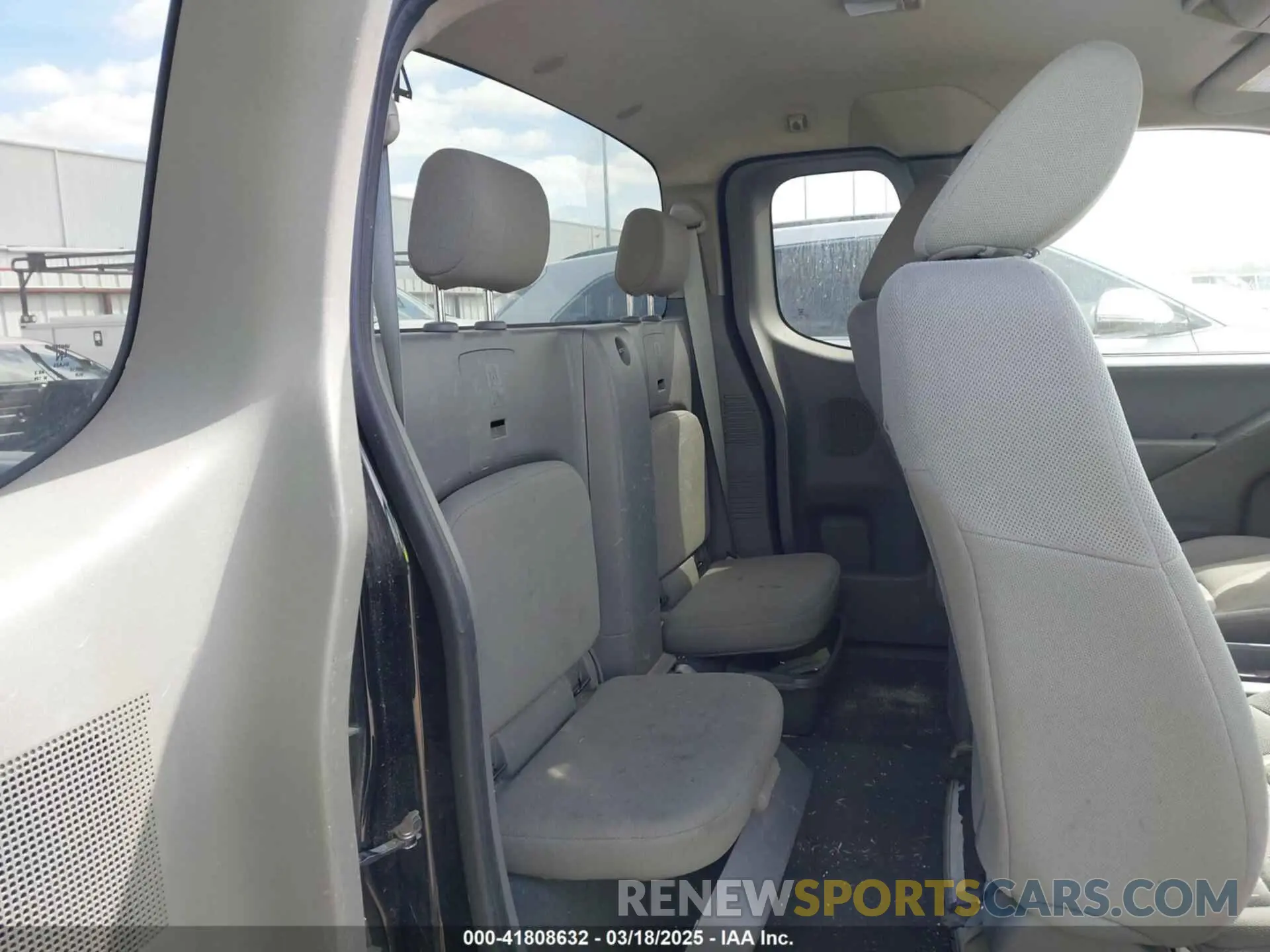 3 Фотография поврежденного автомобиля 1N6BD0CT4KN738003 NISSAN FRONTIER 2019