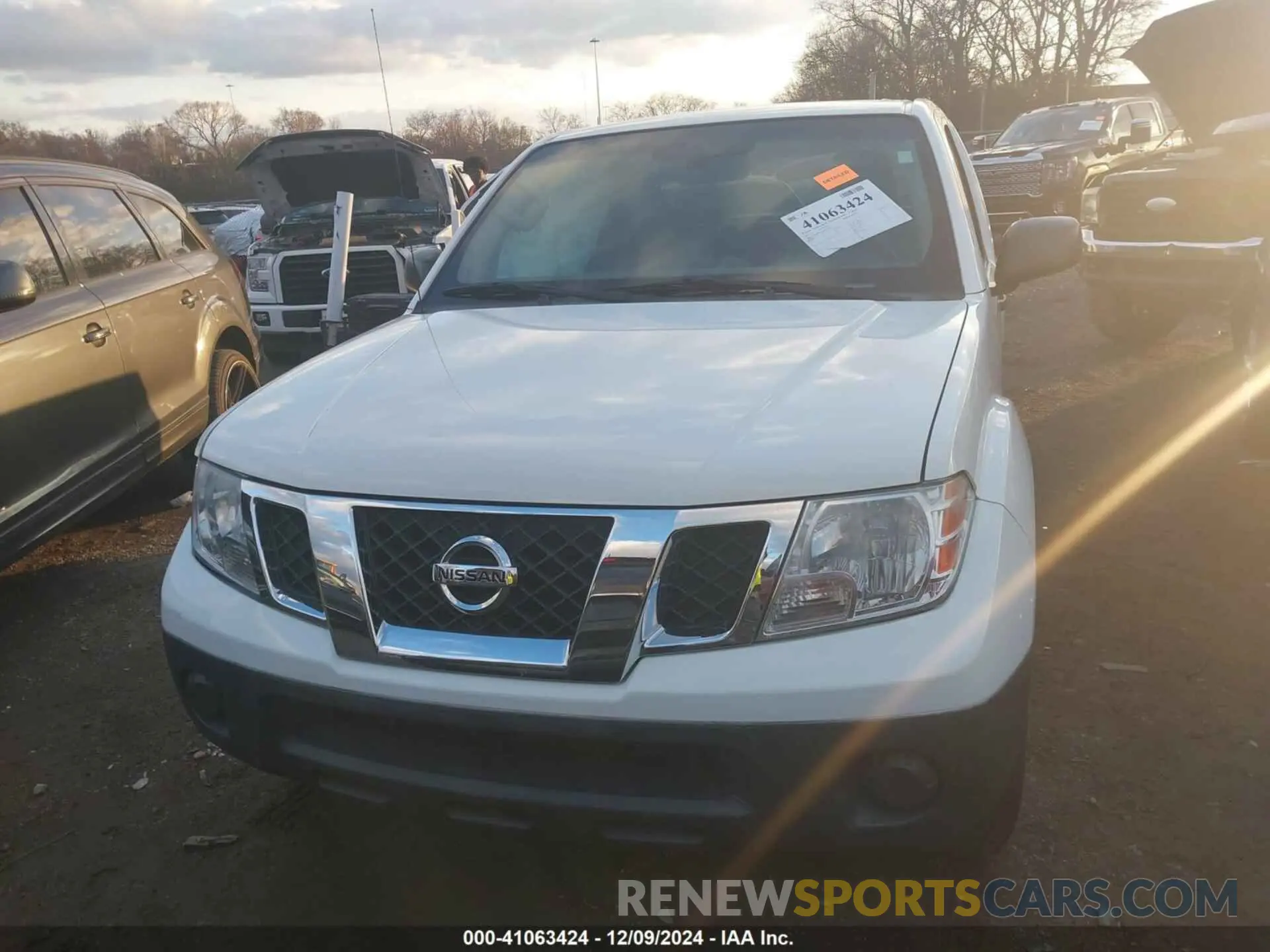 12 Photograph of a damaged car 1N6BD0CT6KN734146 NISSAN FRONTIER 2019